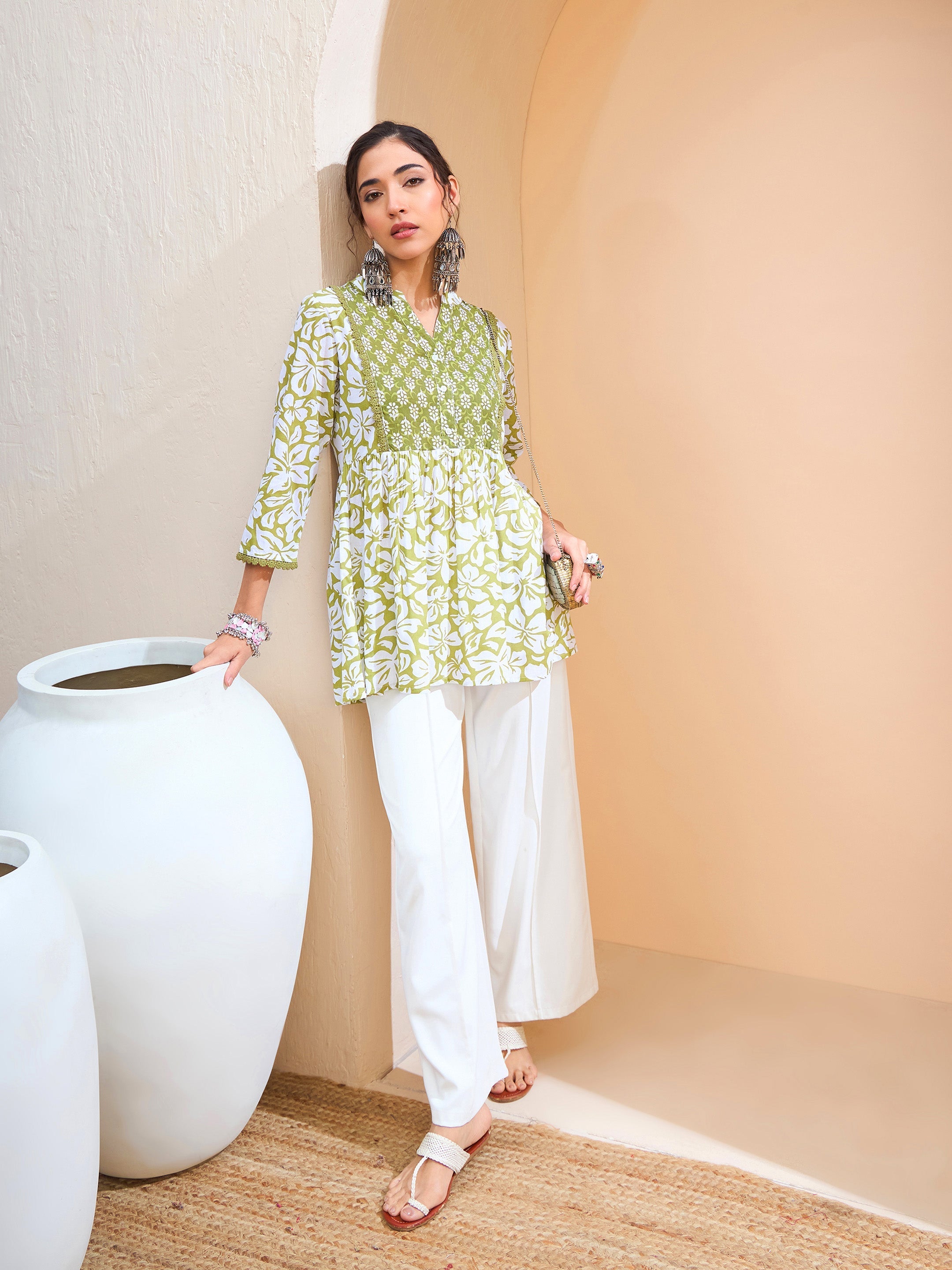 Women's Green Floral Cambric Front Yoke Peplum Kurti-SHAE