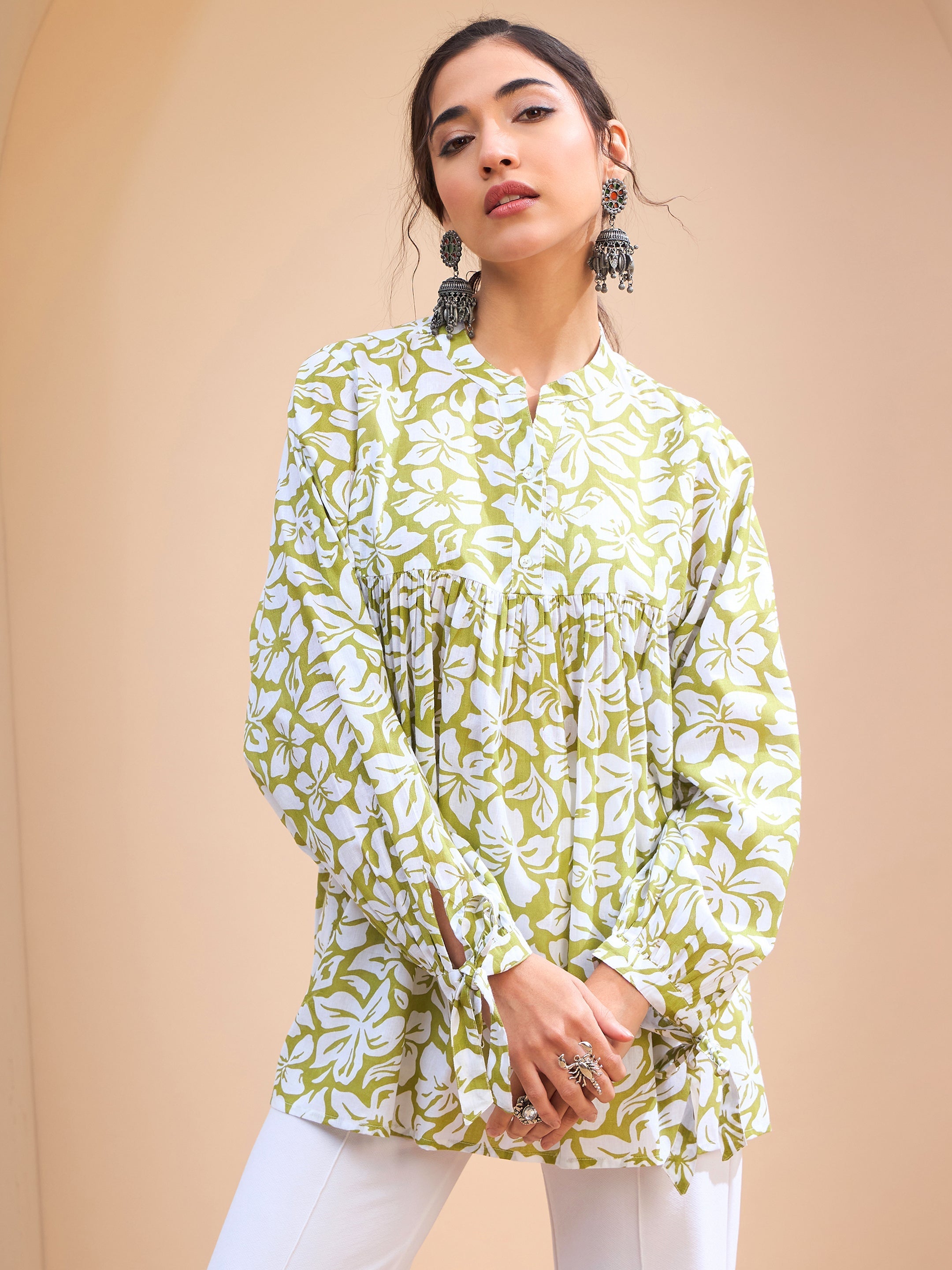 Women's Green Floral Cambric Sleeves Knot Peplum Kurti-SHAE