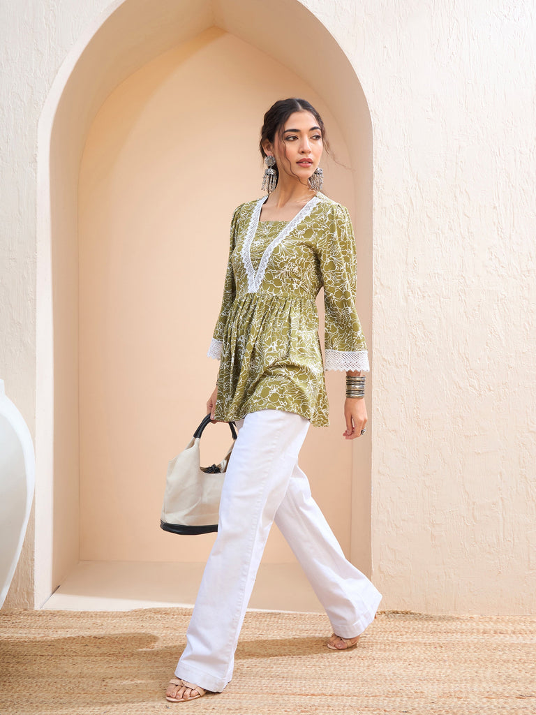 Women's Green Floral V-Neck Peplum Kur