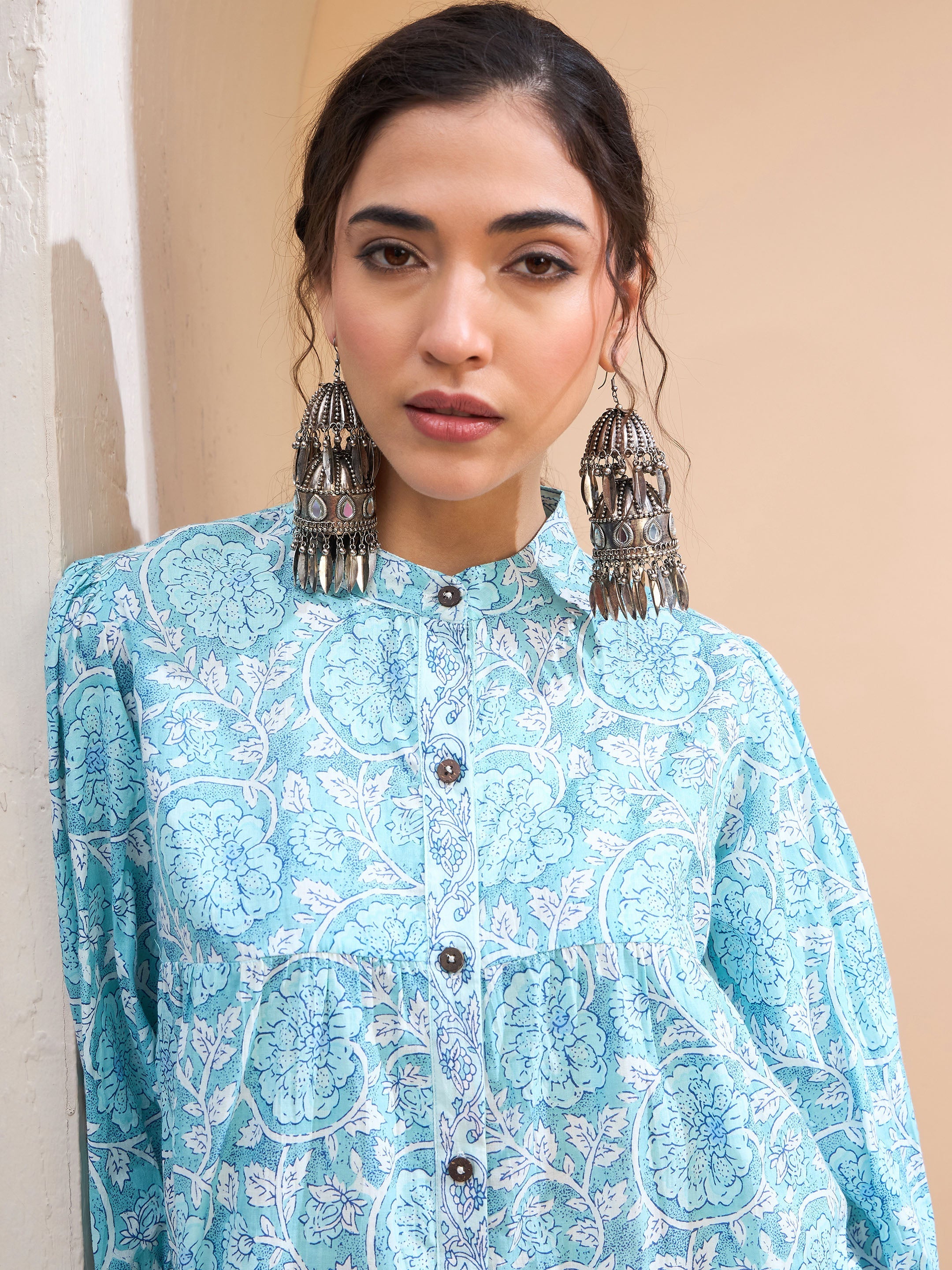 Women's Blue Floral Sleeve Knot Buttonned Kurti-SHAE