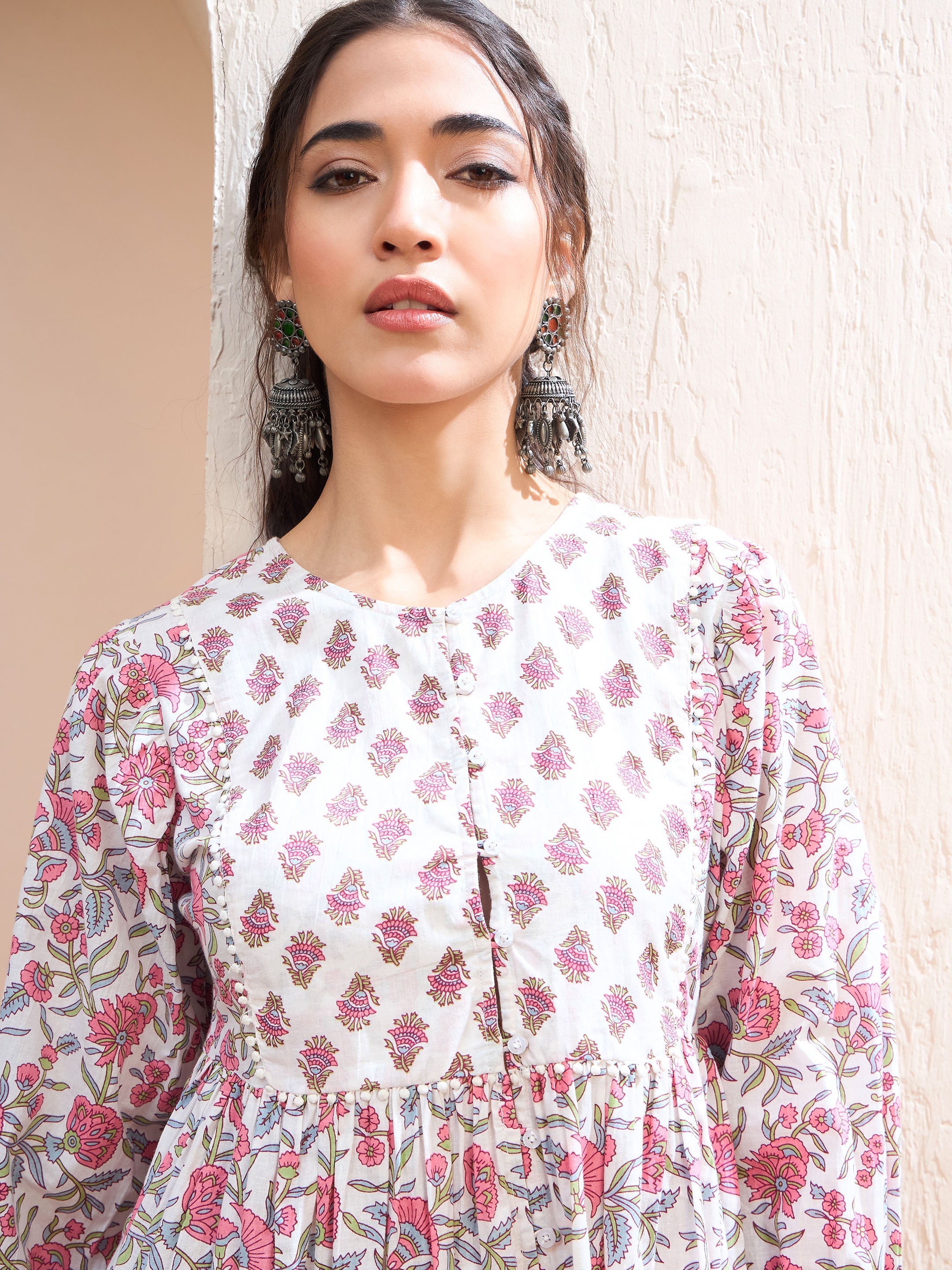 Women's White Floral Buttonned Lace Neck Gathered Kurti-SHAE