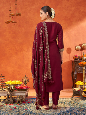 Color_Maroon