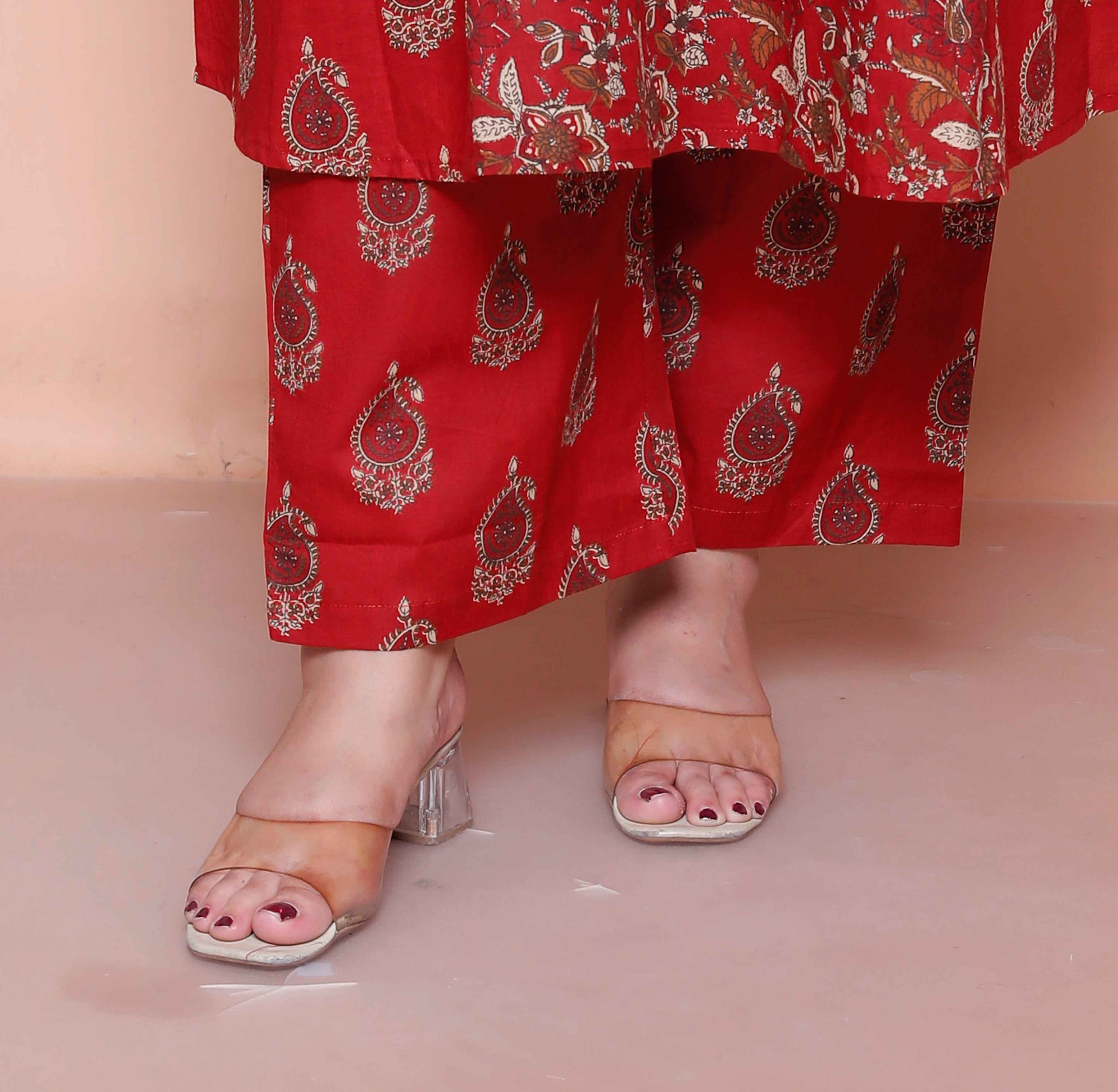 Color_Maroon