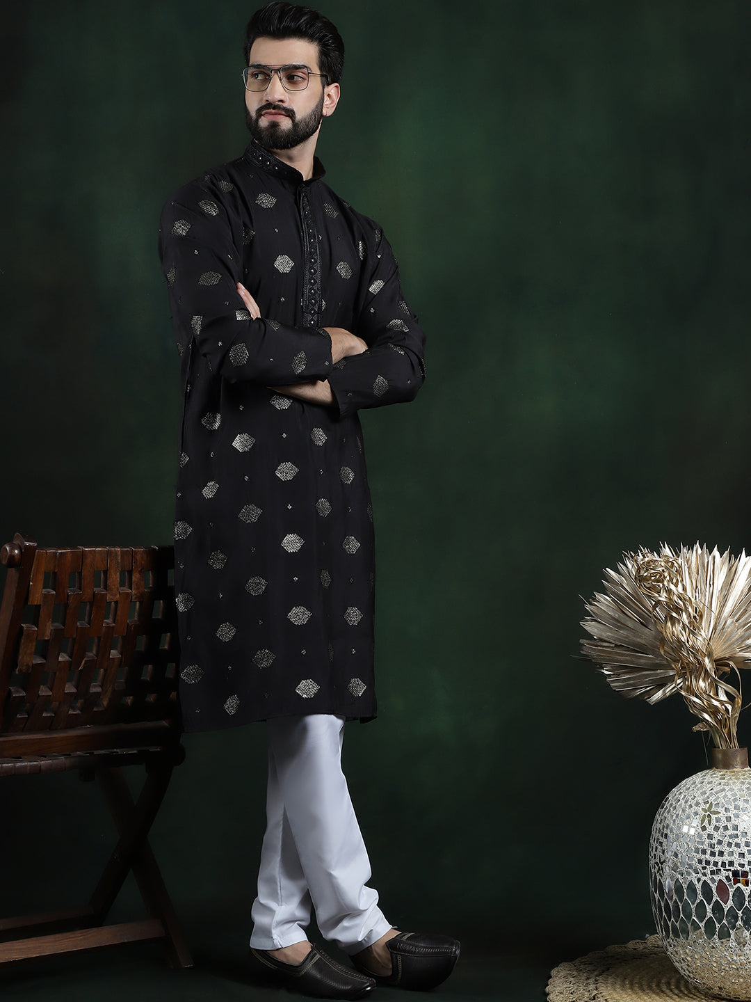 Color_Black