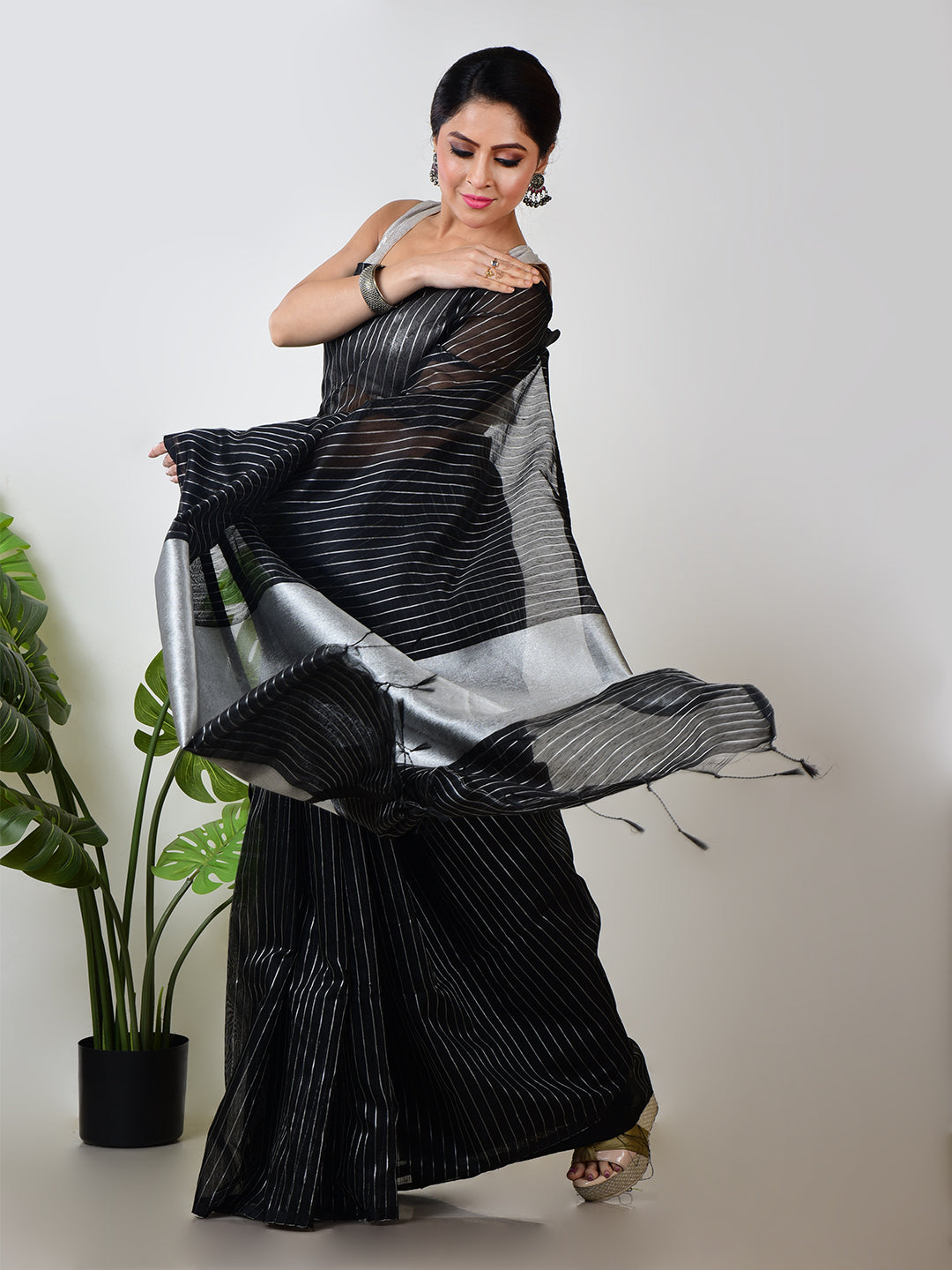 Color_Black