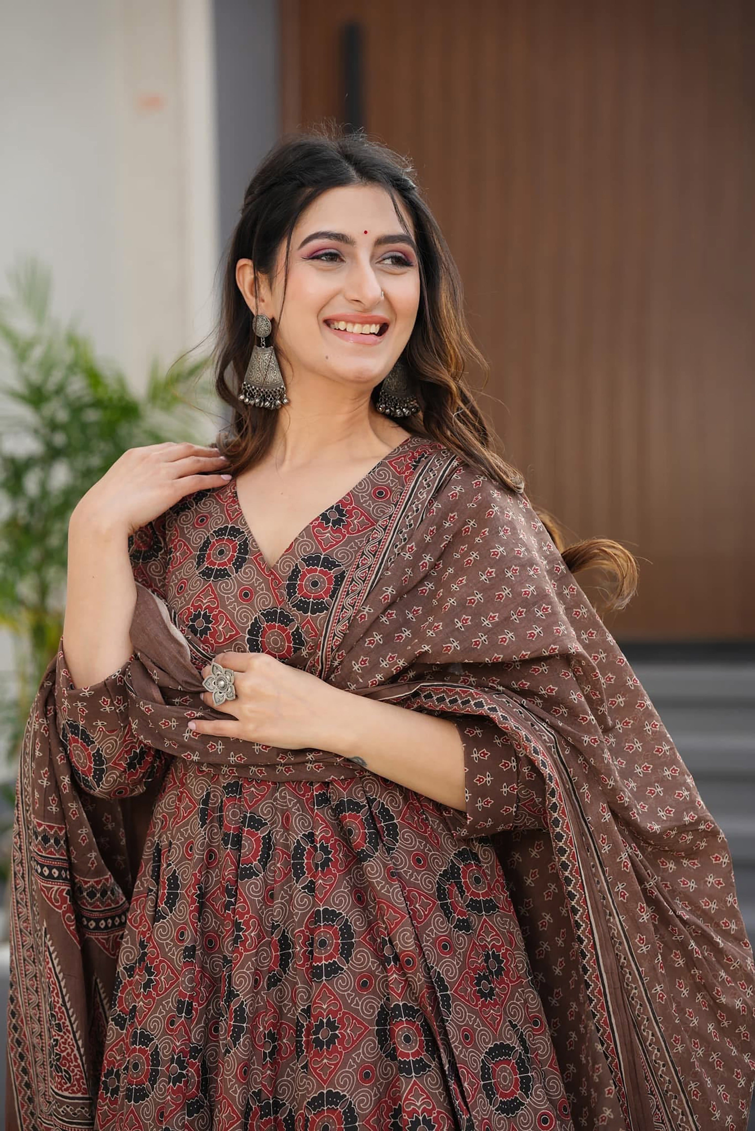 Color_Brown