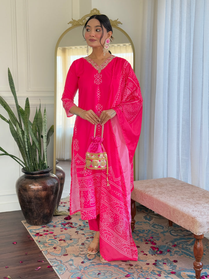 Women's Pink French Crepe Kurta Set With Dupatta