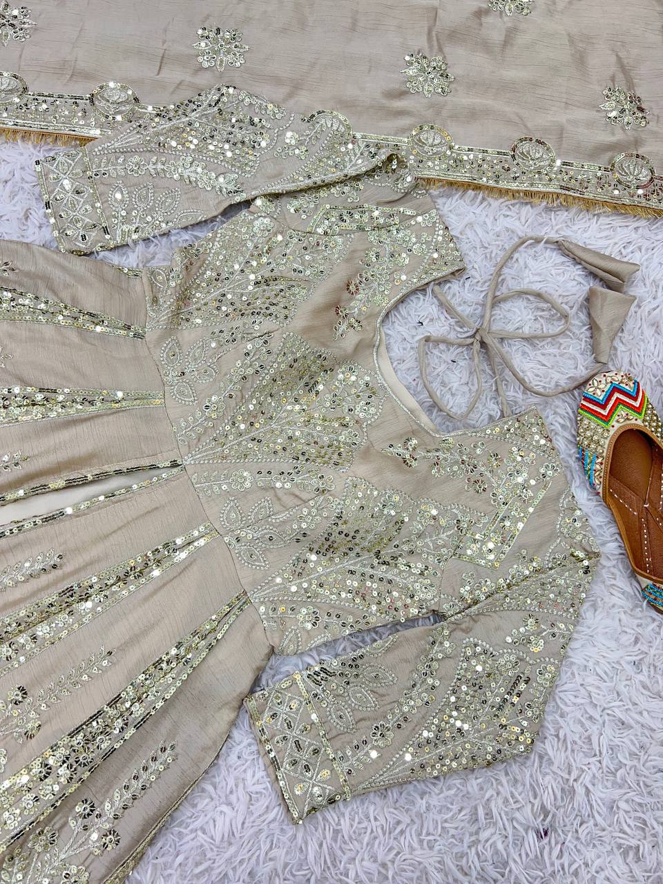 Color_Beige