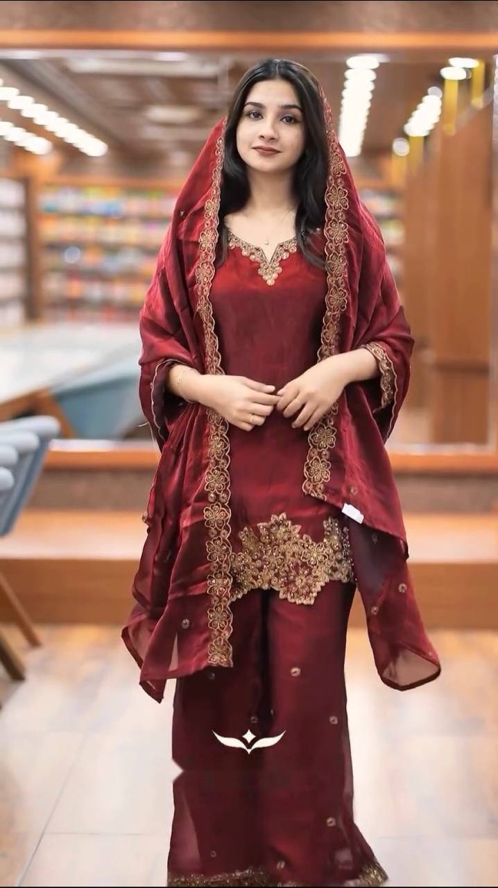 Color_Maroon