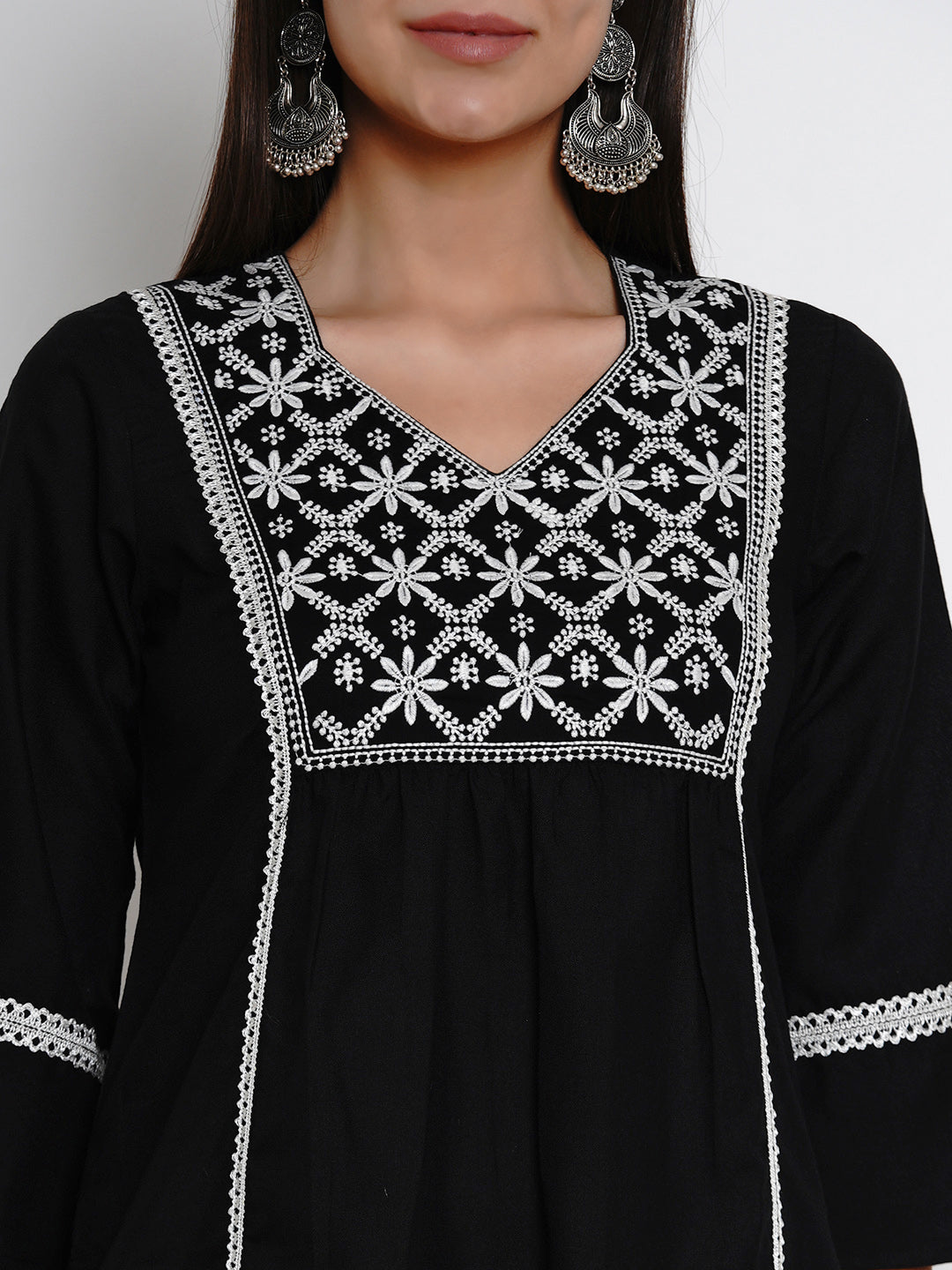 Women's Black Embroidered Kurta With Palazzos - Bhama Couture