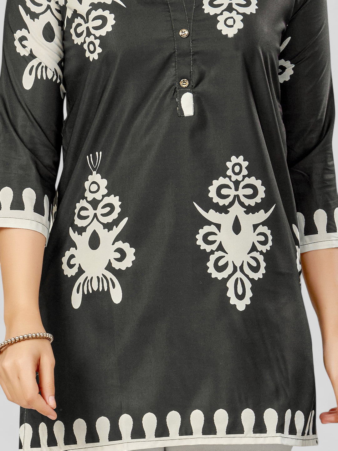 Color_Black