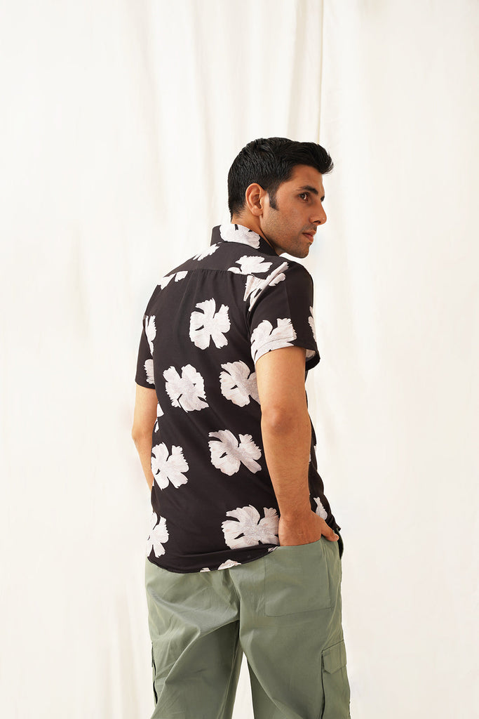 Men's Classic Floral Printed Spread Collar Cotton Curved Casual Shirt