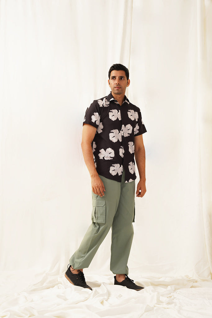 Men's Classic Floral Printed Spread Collar Cotton Curved Casual Shirt