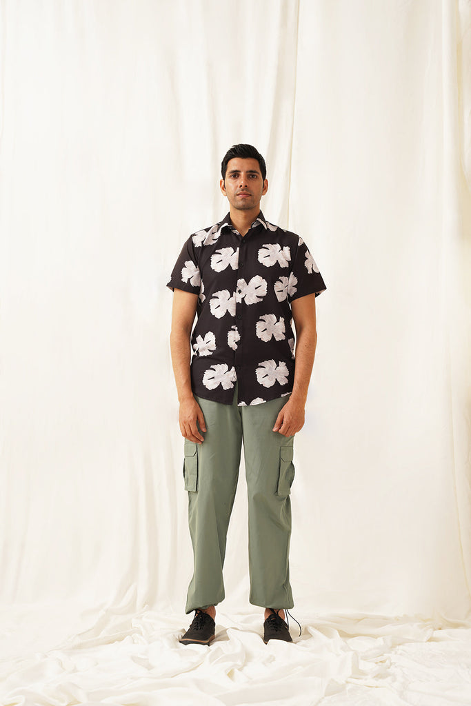 Men's Classic Floral Printed Spread Collar Cotton Curved Casual Shirt