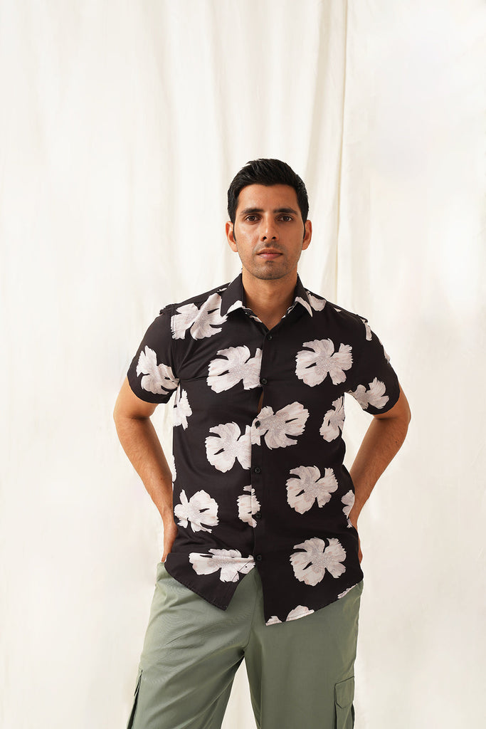 Men's Classic Floral Printed Spread Collar Cotton Curved Casual Shirt