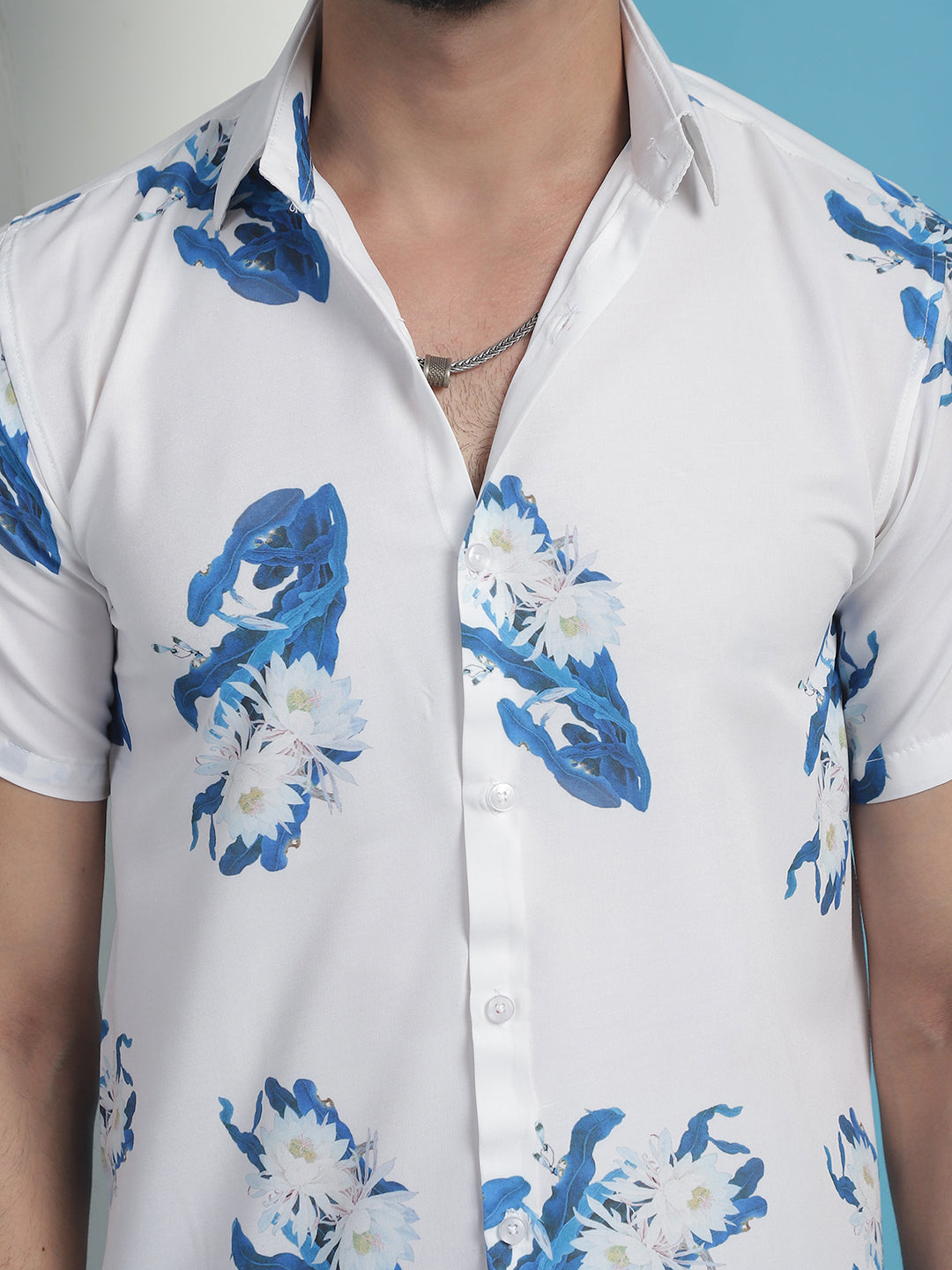 Men's Blue Floral Printed Cotton Casual Shirt - Taantav