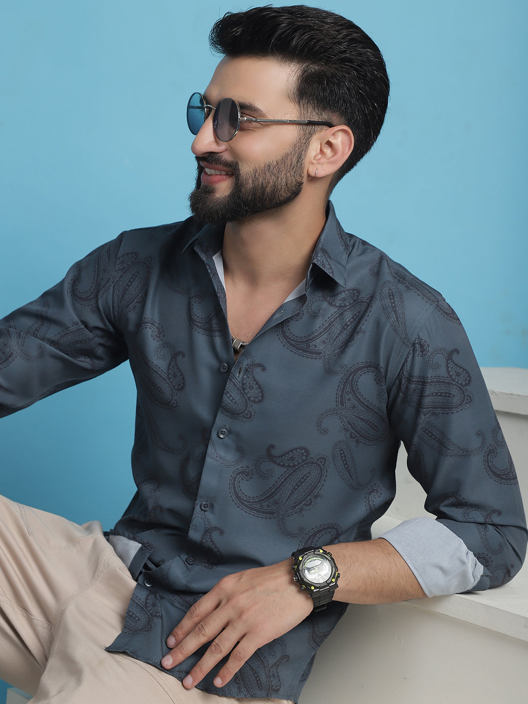 Men's Grey Floral Printed Cotton Casual Shirt - Taantav