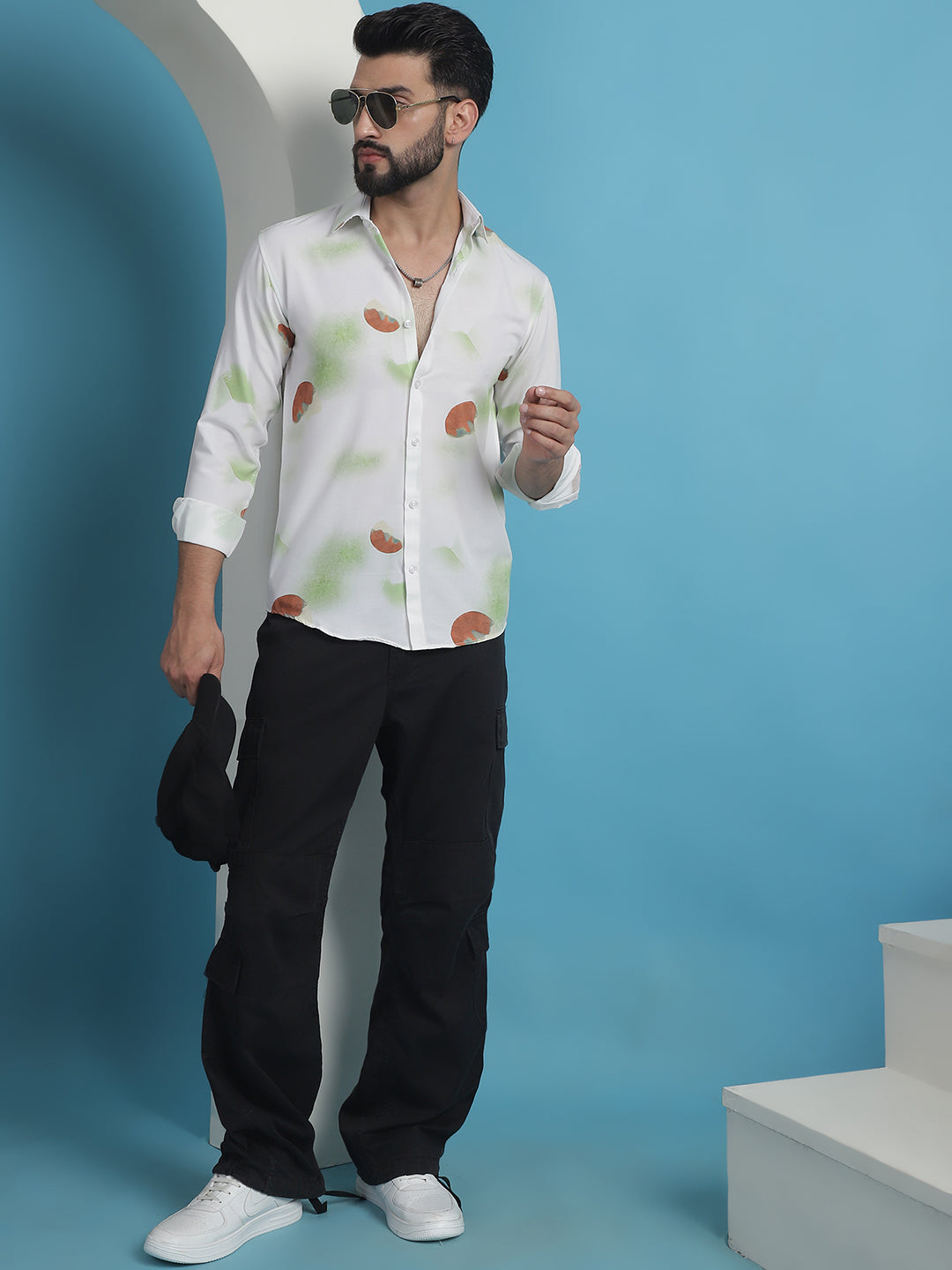 Men's White Floral Printed Cotton Casual Shirt - Taantav