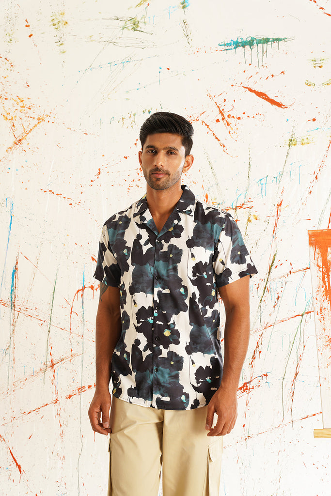 Men's Classic Floral Printed Spread Collar Cotton Curved Casual Shirt