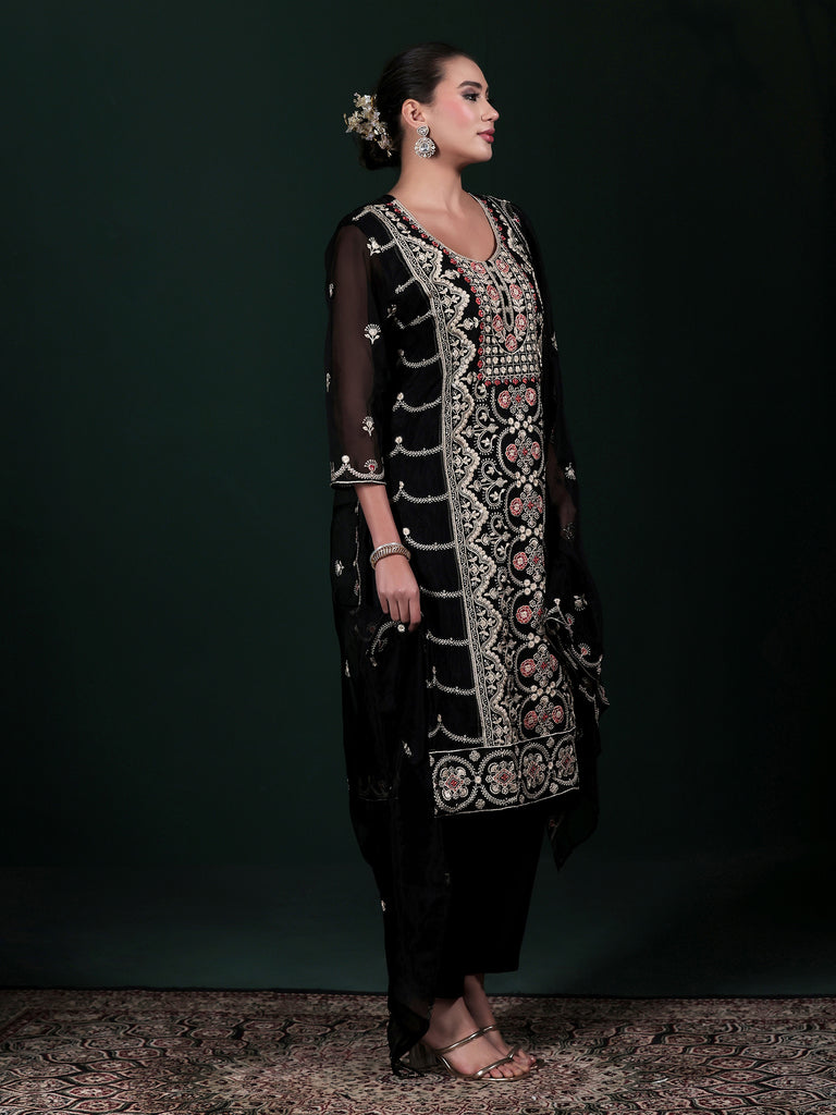 Color_Black