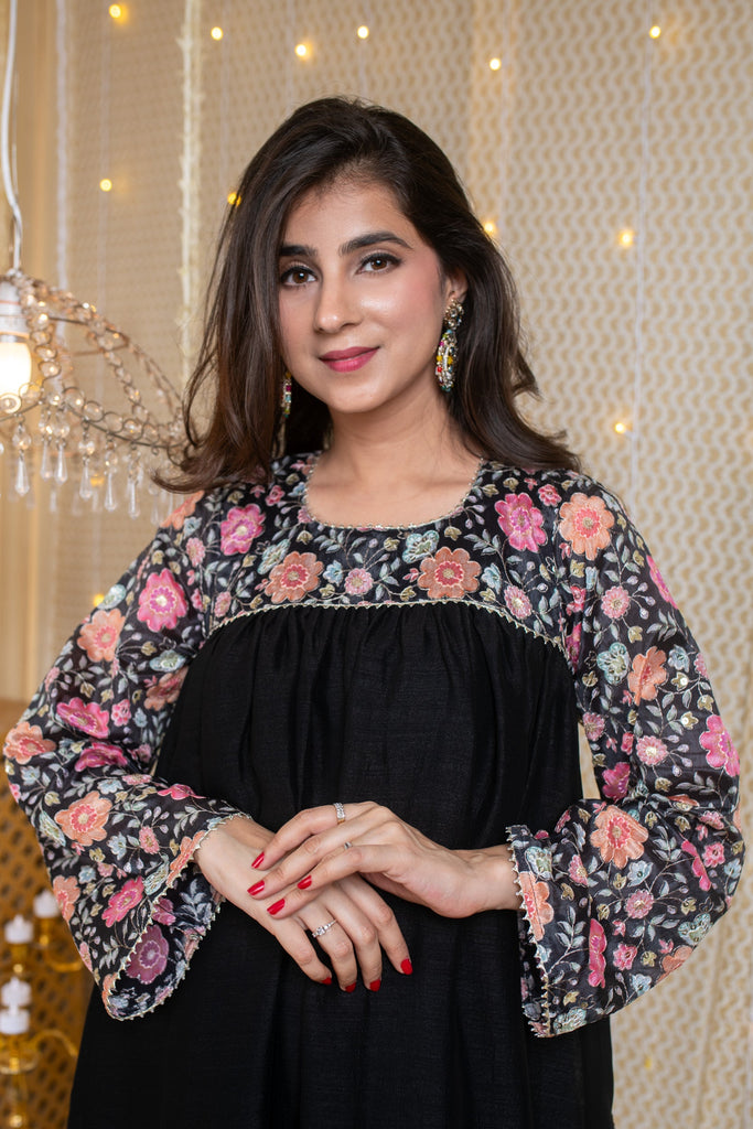 Women's Flared Black Short Kurta Set With Embroidery