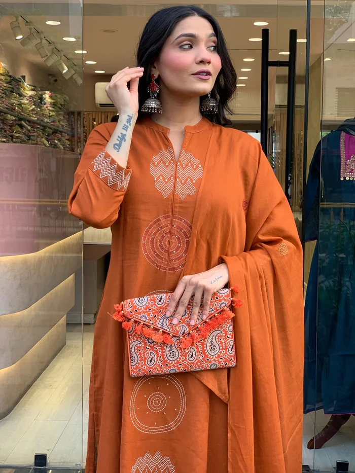 Color_Orange