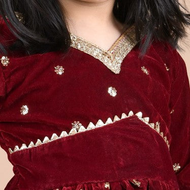 Color_Maroon