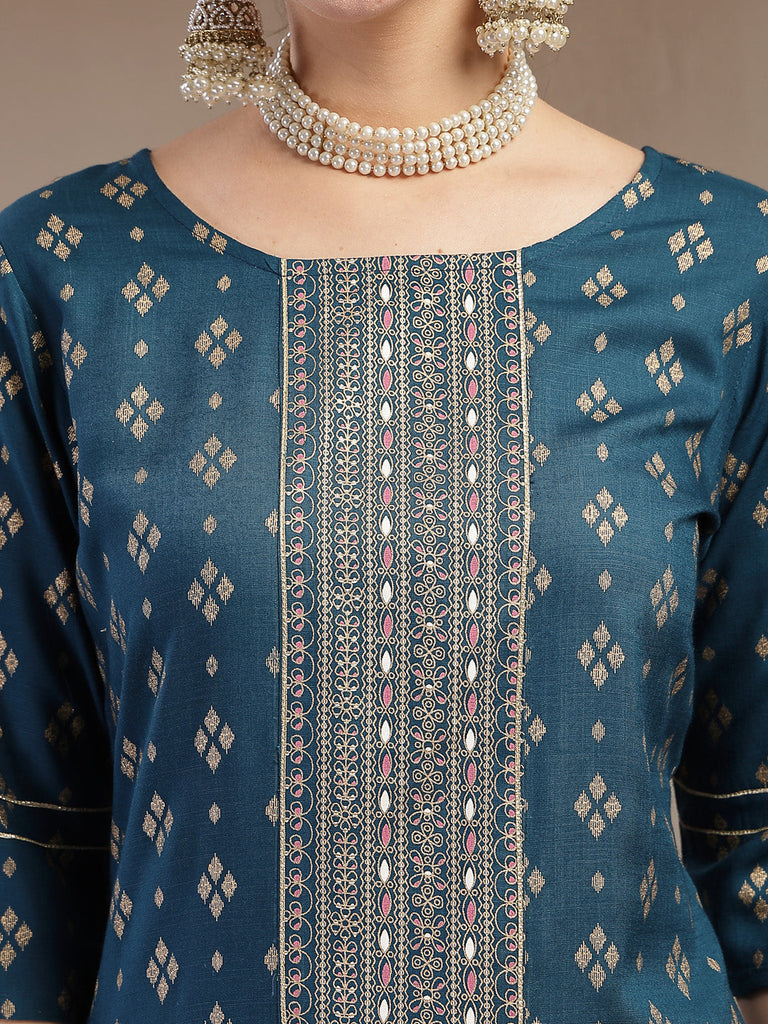 Women's Teal Solid Embroidered Rayon Straight Kurta