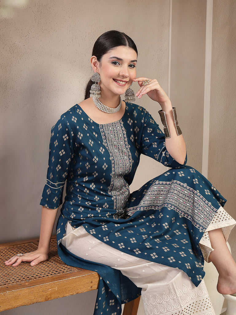 Women's Teal Solid Embroidered Rayon Straight Kurta