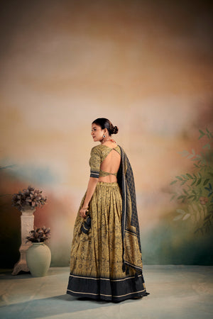 Color_Gold