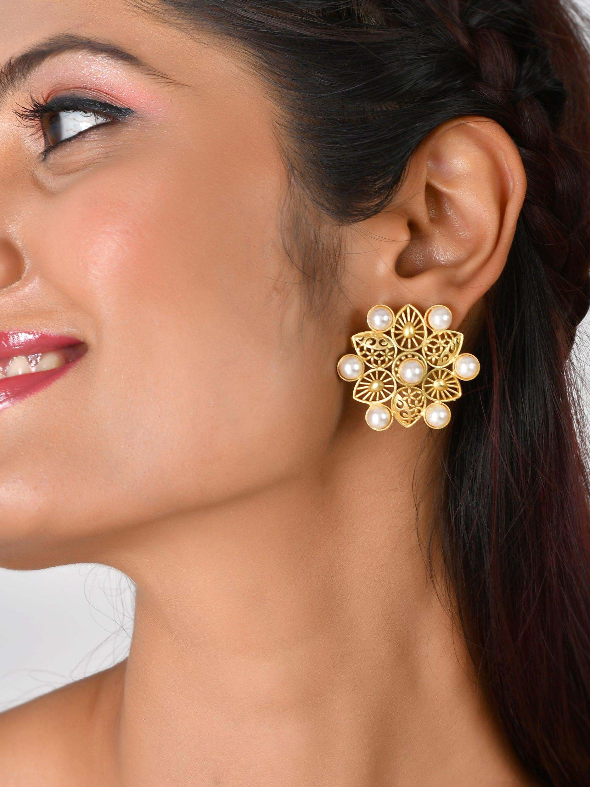 Women's Textured Petal & Pearl Earring - Zurii Jewels