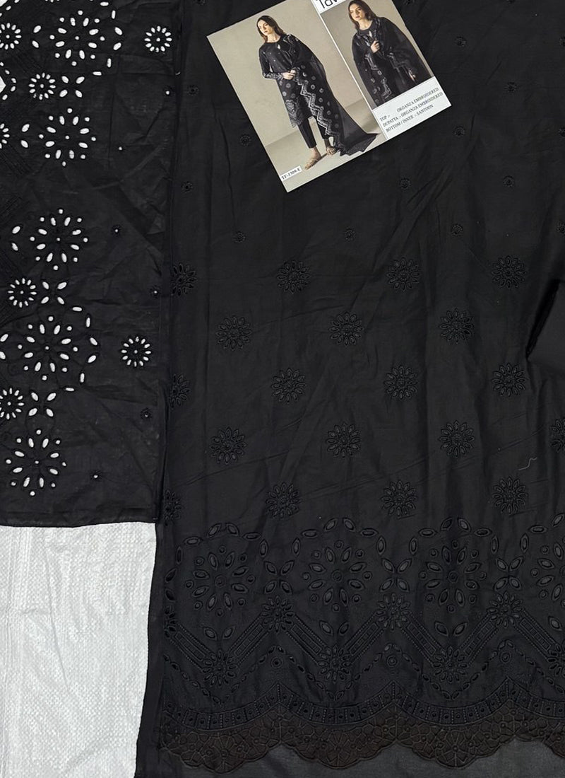 Color_Black