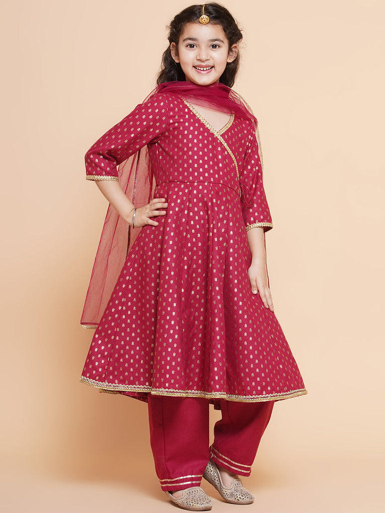 Color_maroon