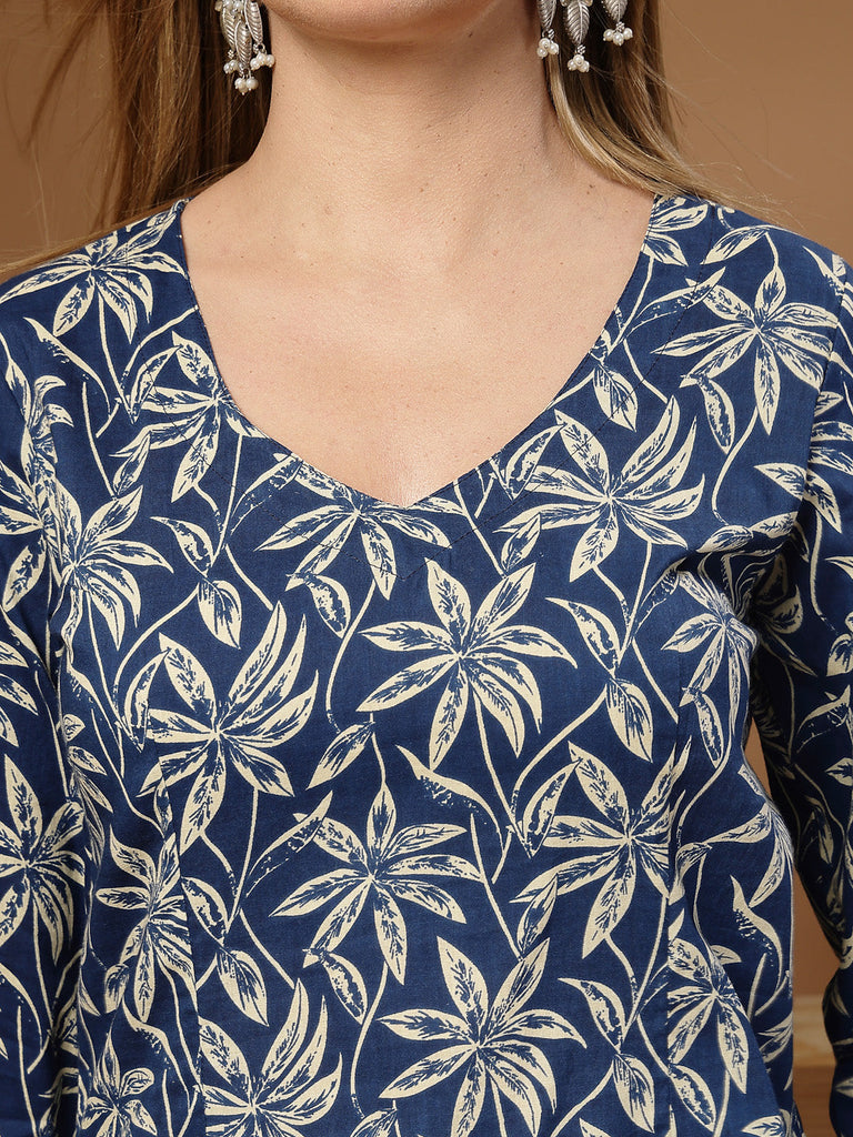 Women's Blue Floral Printed Cotton Straight Top
