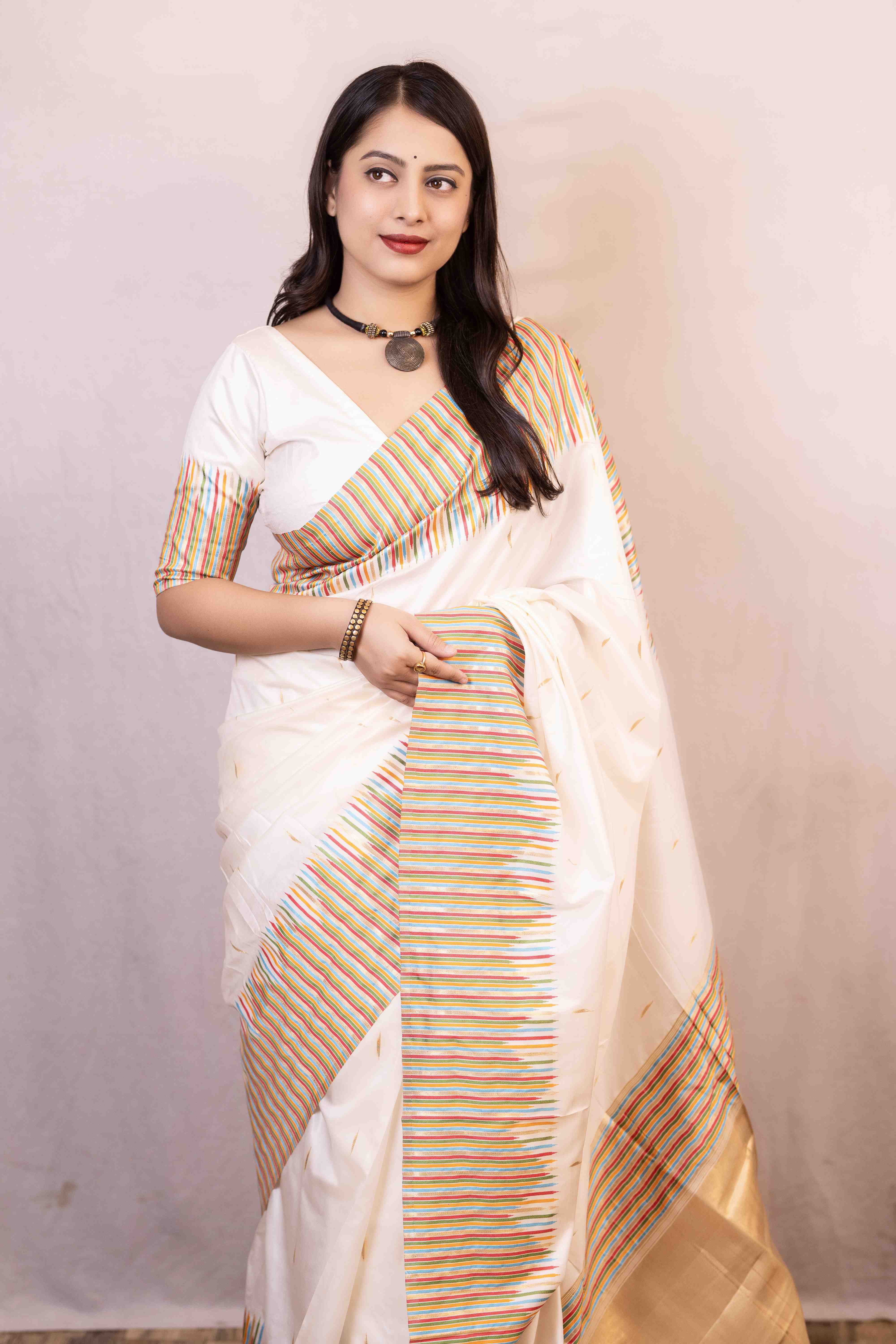 Women's White Silk Cotton Banarasi Saree - Stava Creation