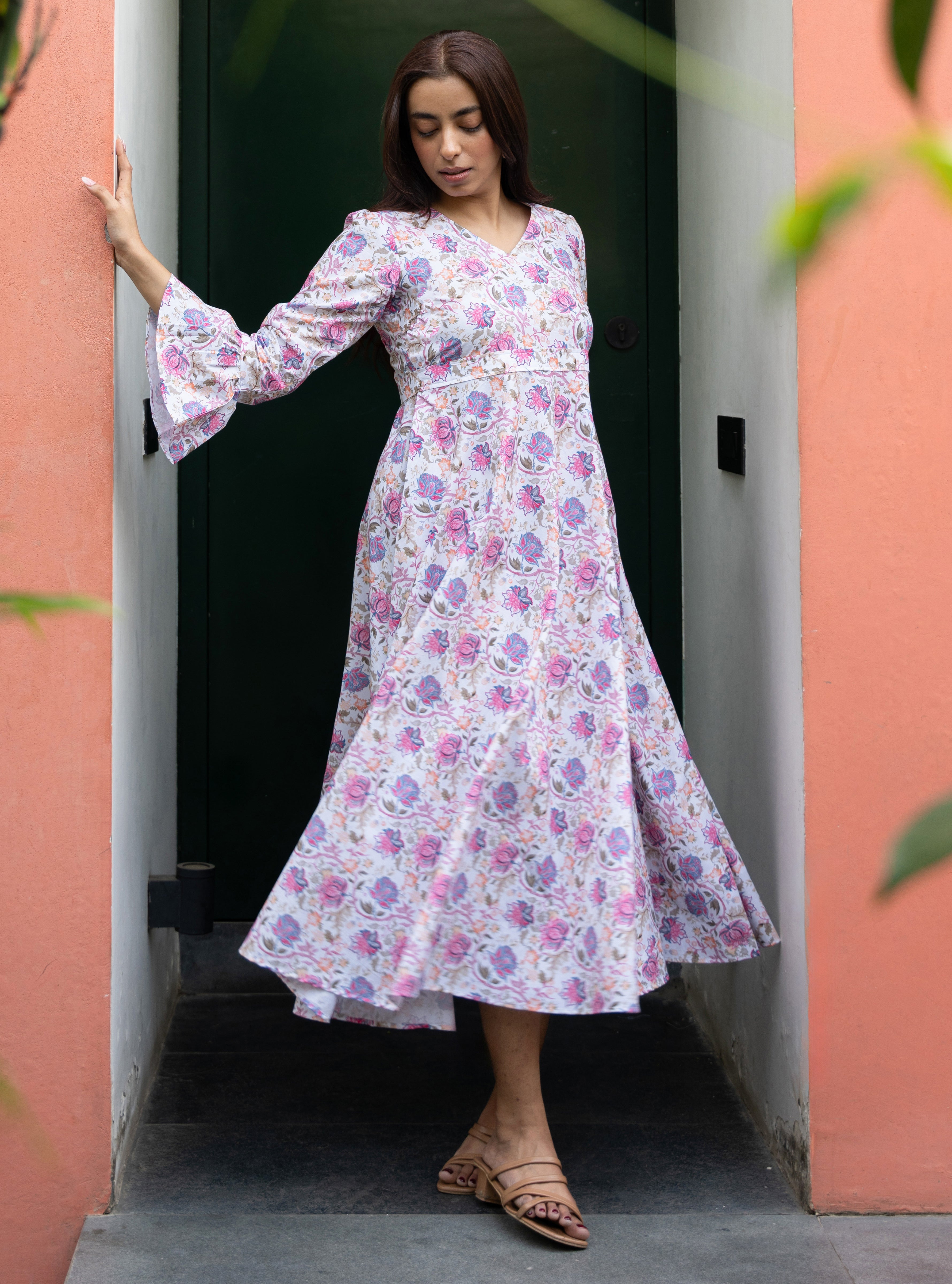 Women's White Floral Printed Pure Cotton Dress - GulaboSitabo