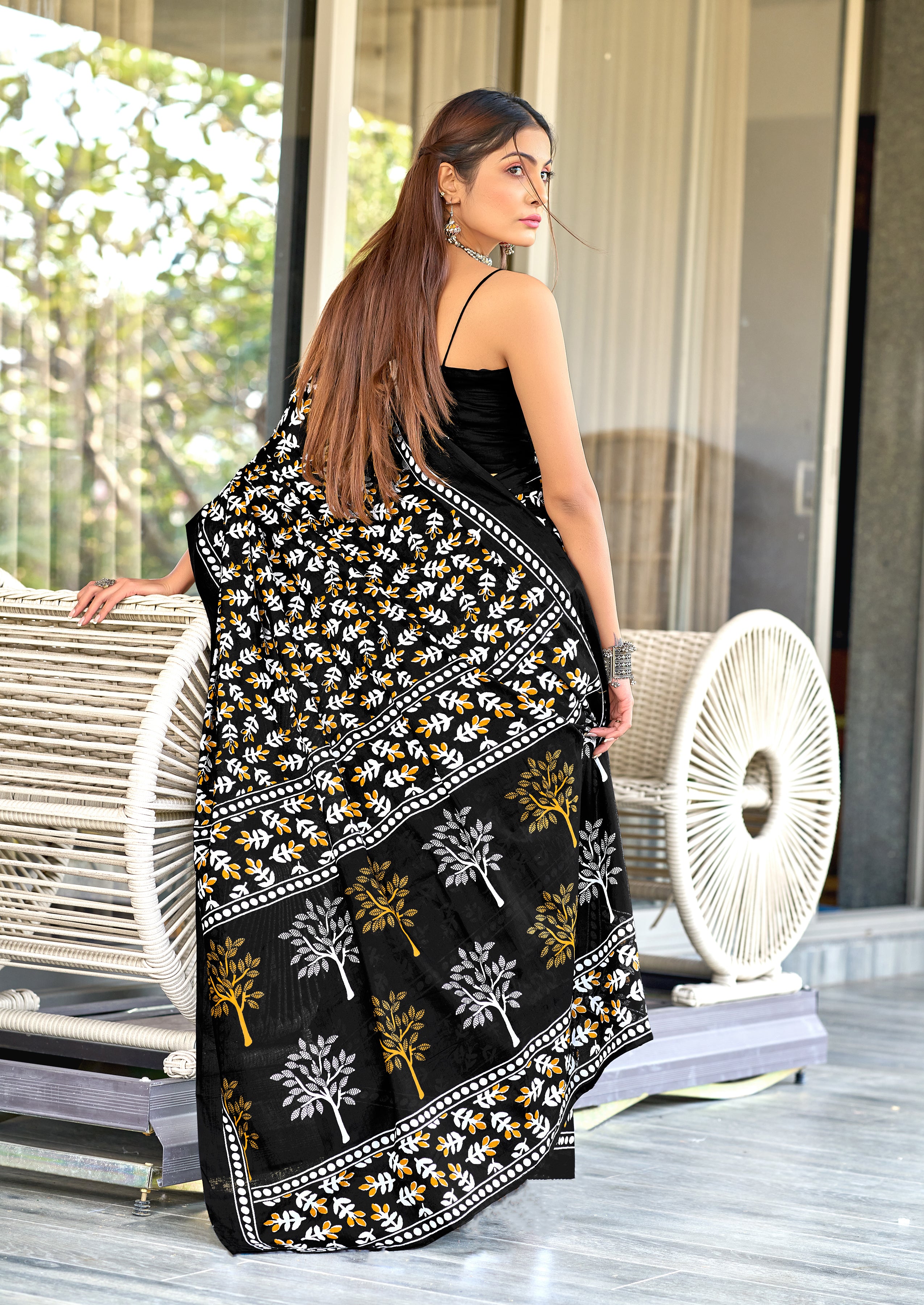 Color_Black