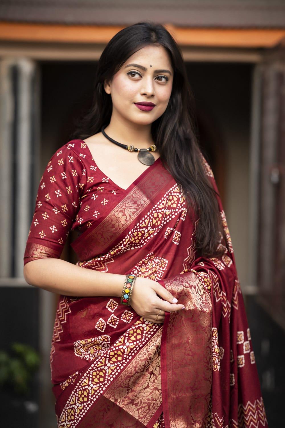 Women's Maroon Soft Cotton Crape Saree With Blouse - A2M