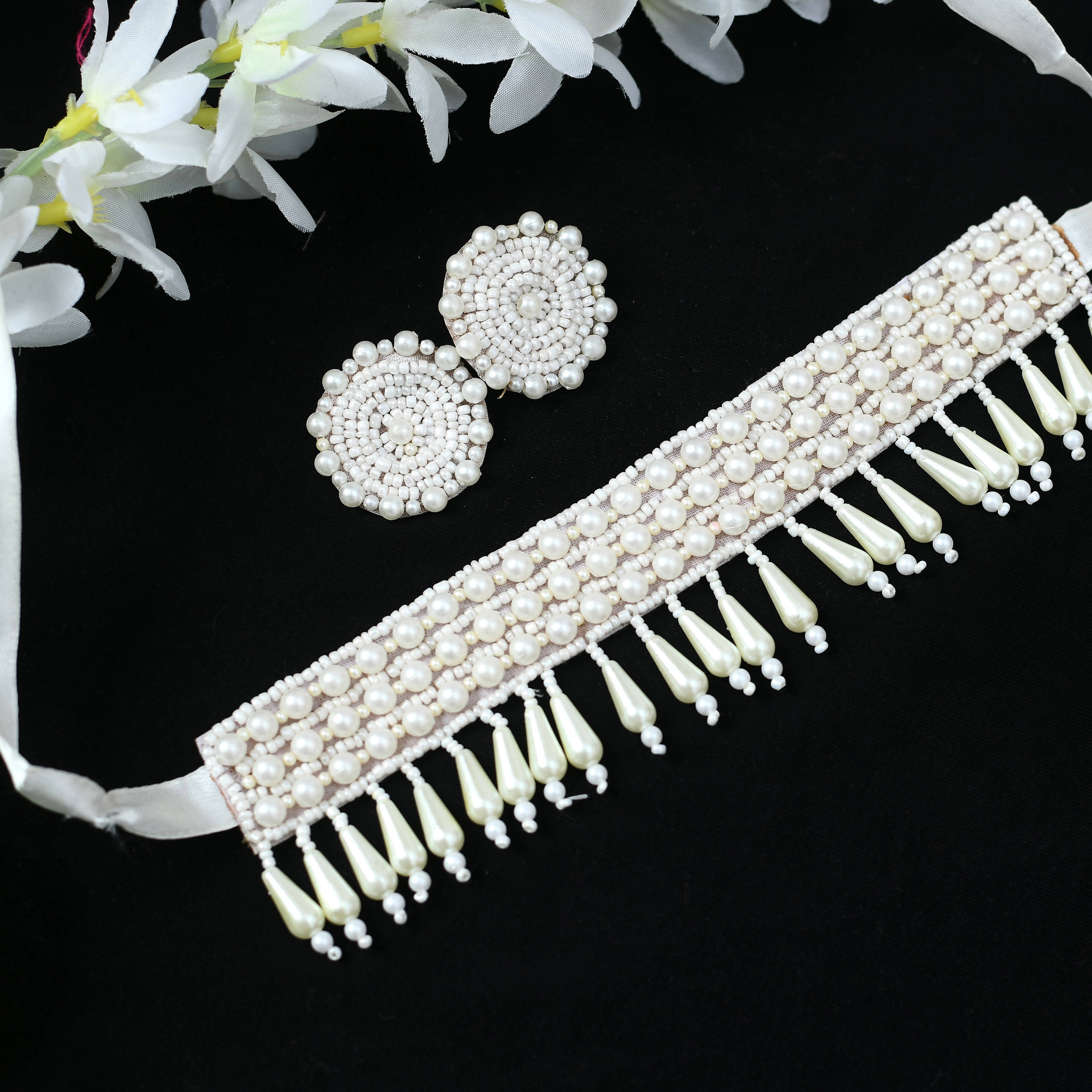 Johar Kamal Handicraft Pearls Necklace with Ear