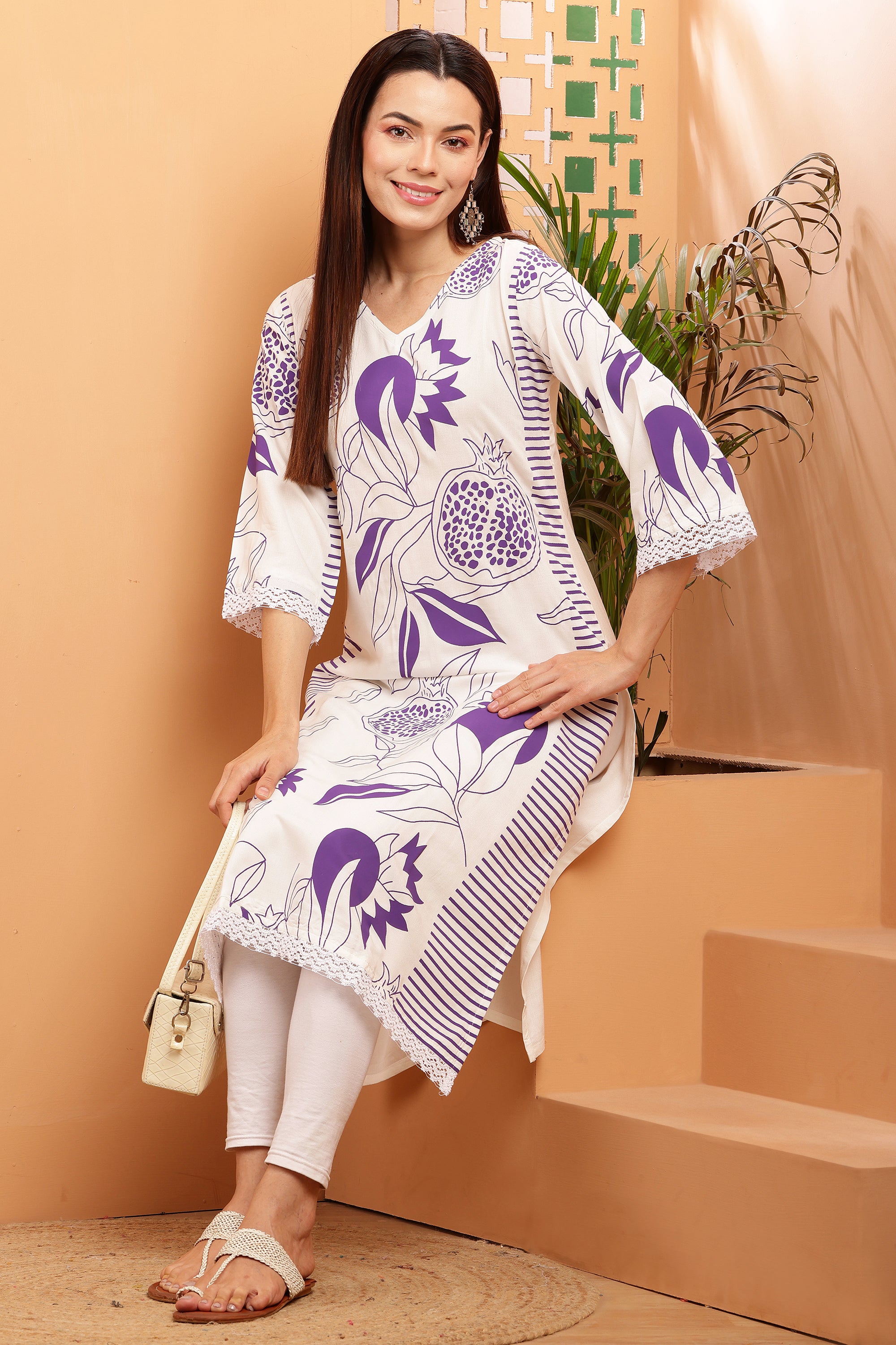Women's Embellished Daily Wear Cotton Blend Kurta - Cheera
