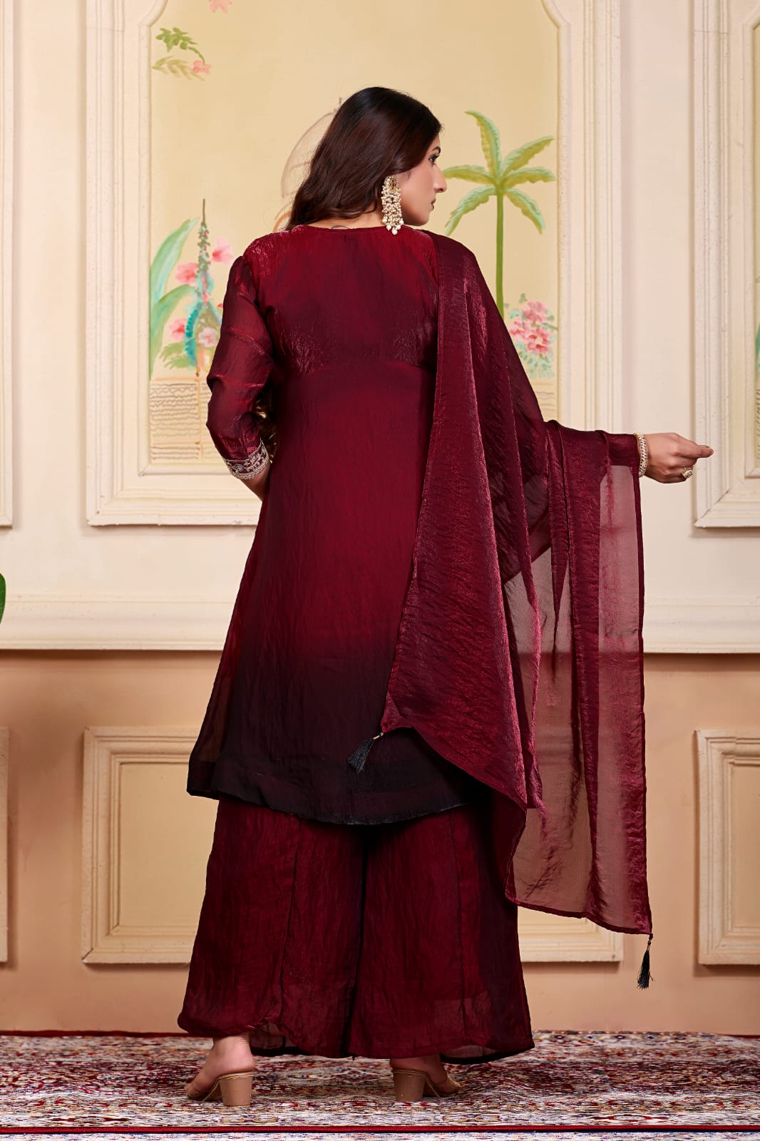 Color_Maroon