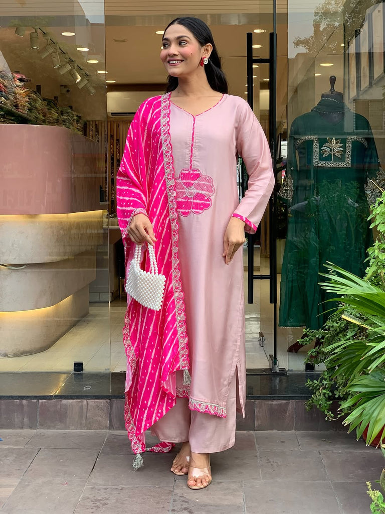 Women's Lavendor Embroidered Kurta With Pant And Duppata Set