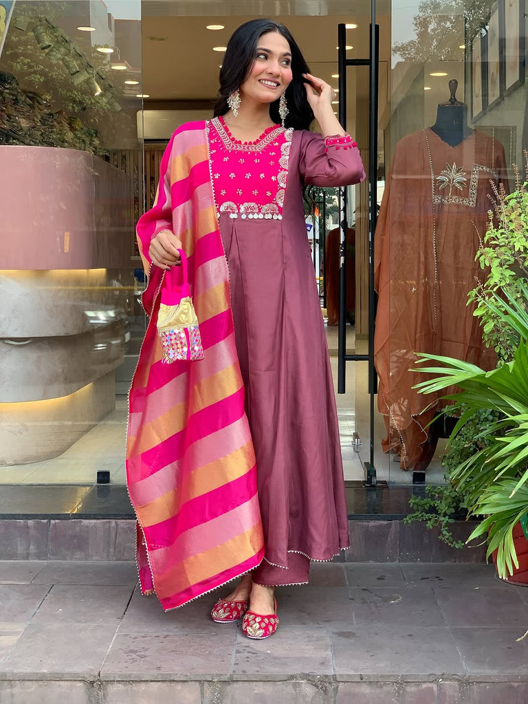 Women's Pink Embroidered Kurta With Pant And Duppata Set