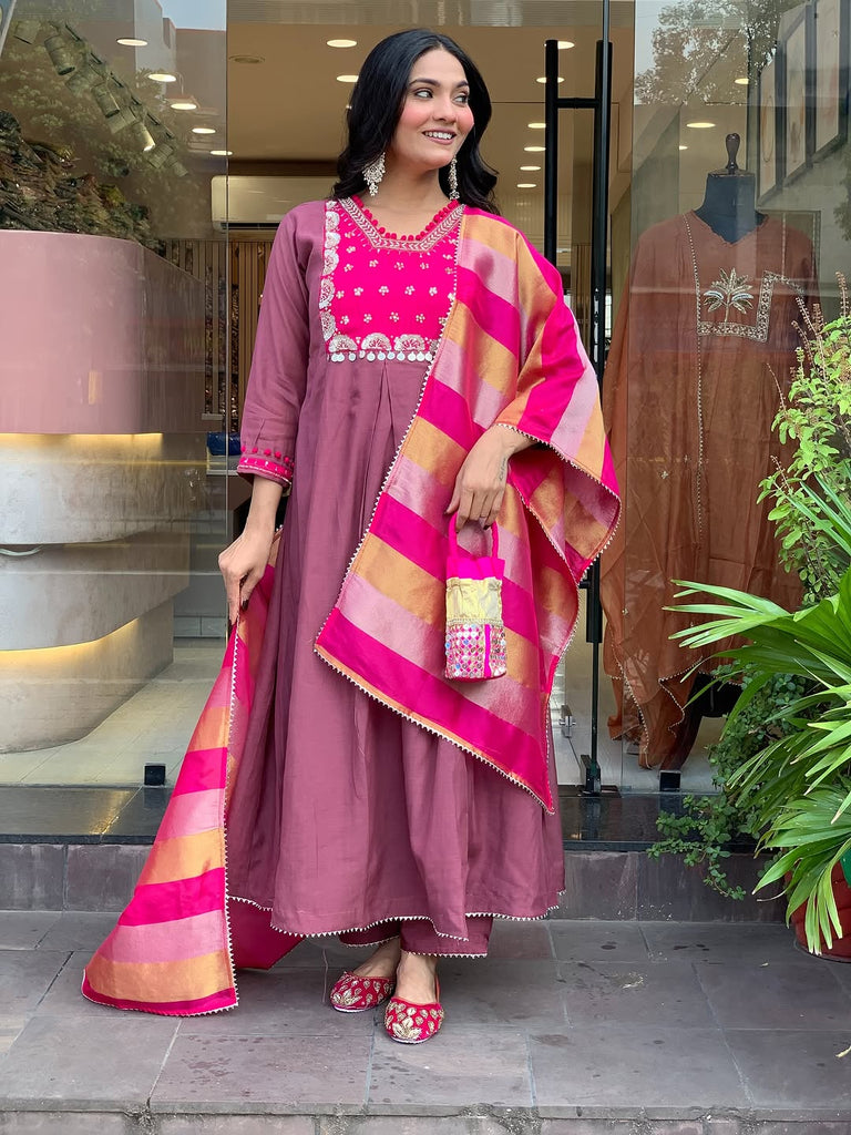 Women's Pink Embroidered Kurta With Pant And Duppata Set