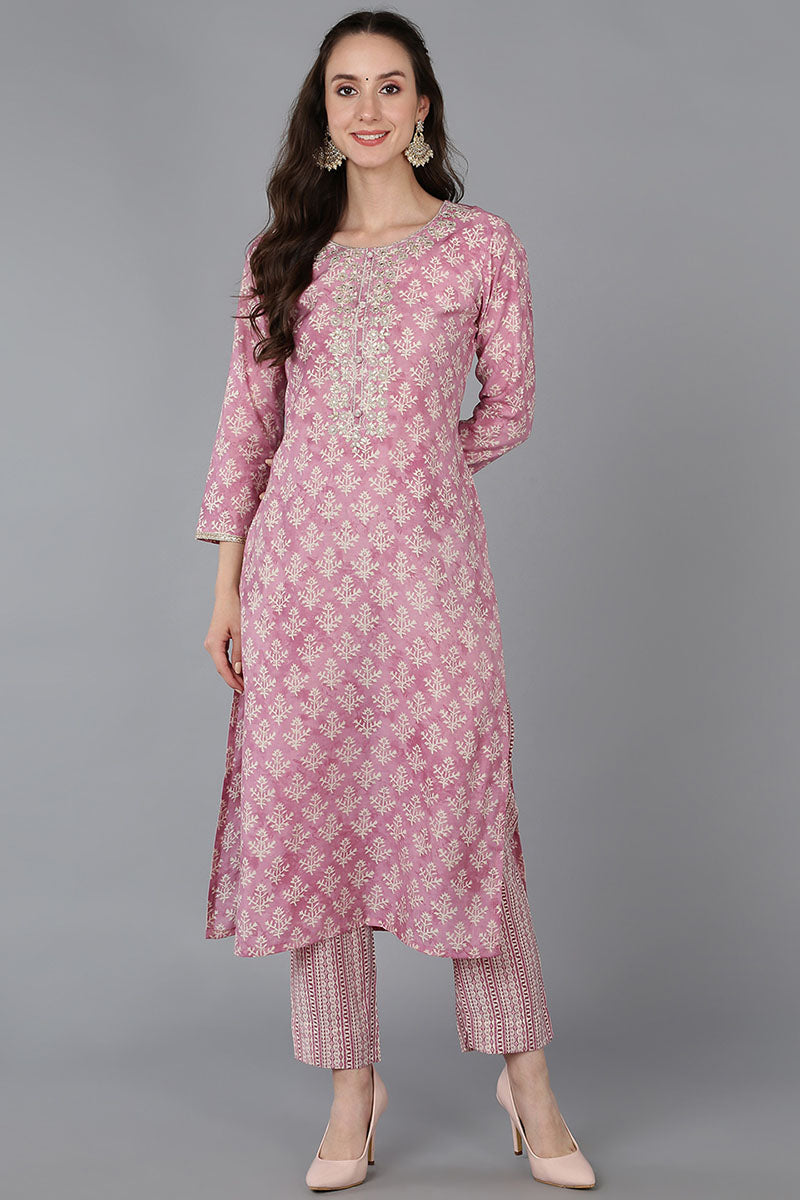 Women's Silk Blend Embroidered Ethnic Kurta