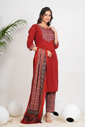 Color_Maroon