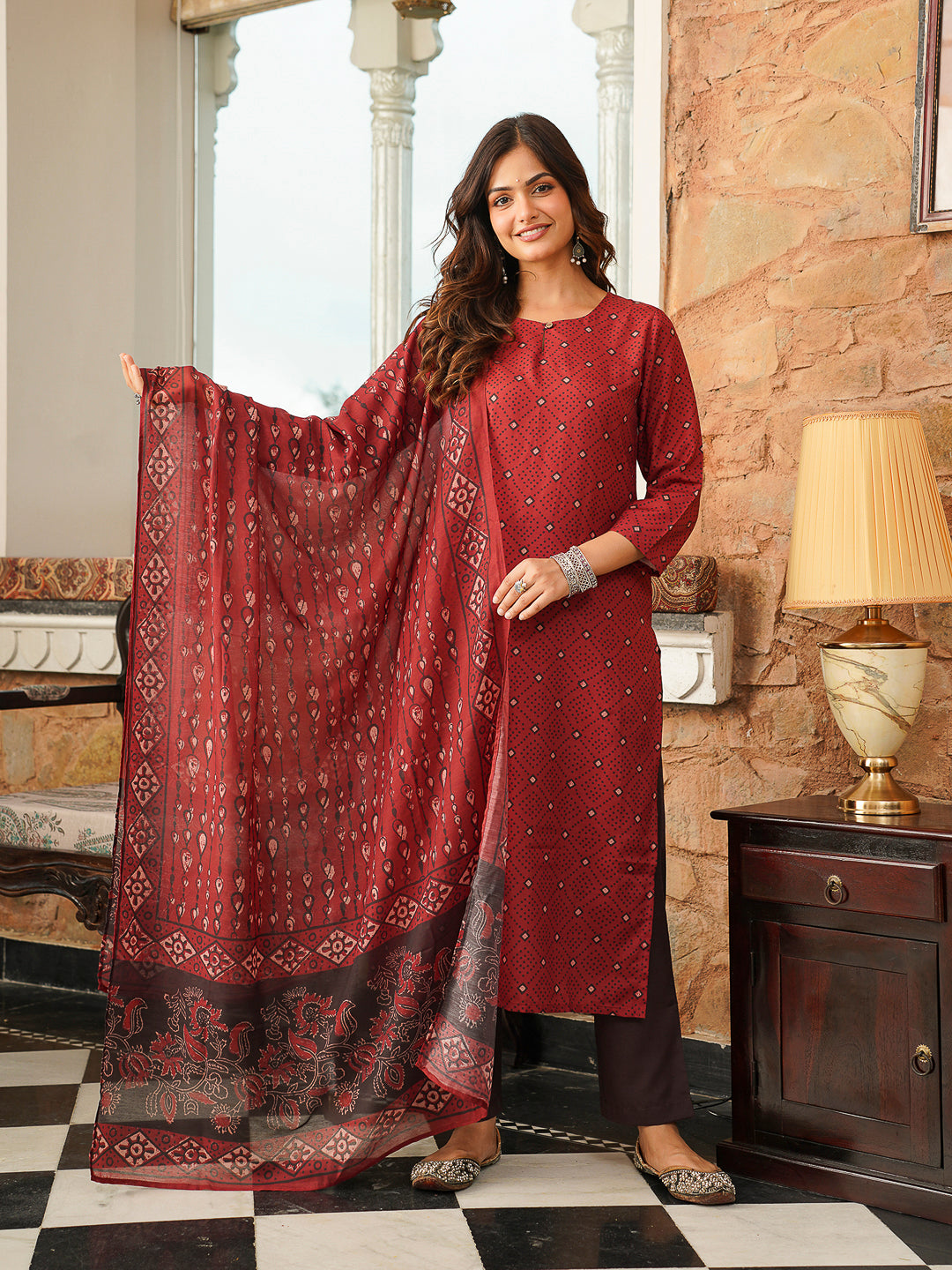 Color_Maroon
