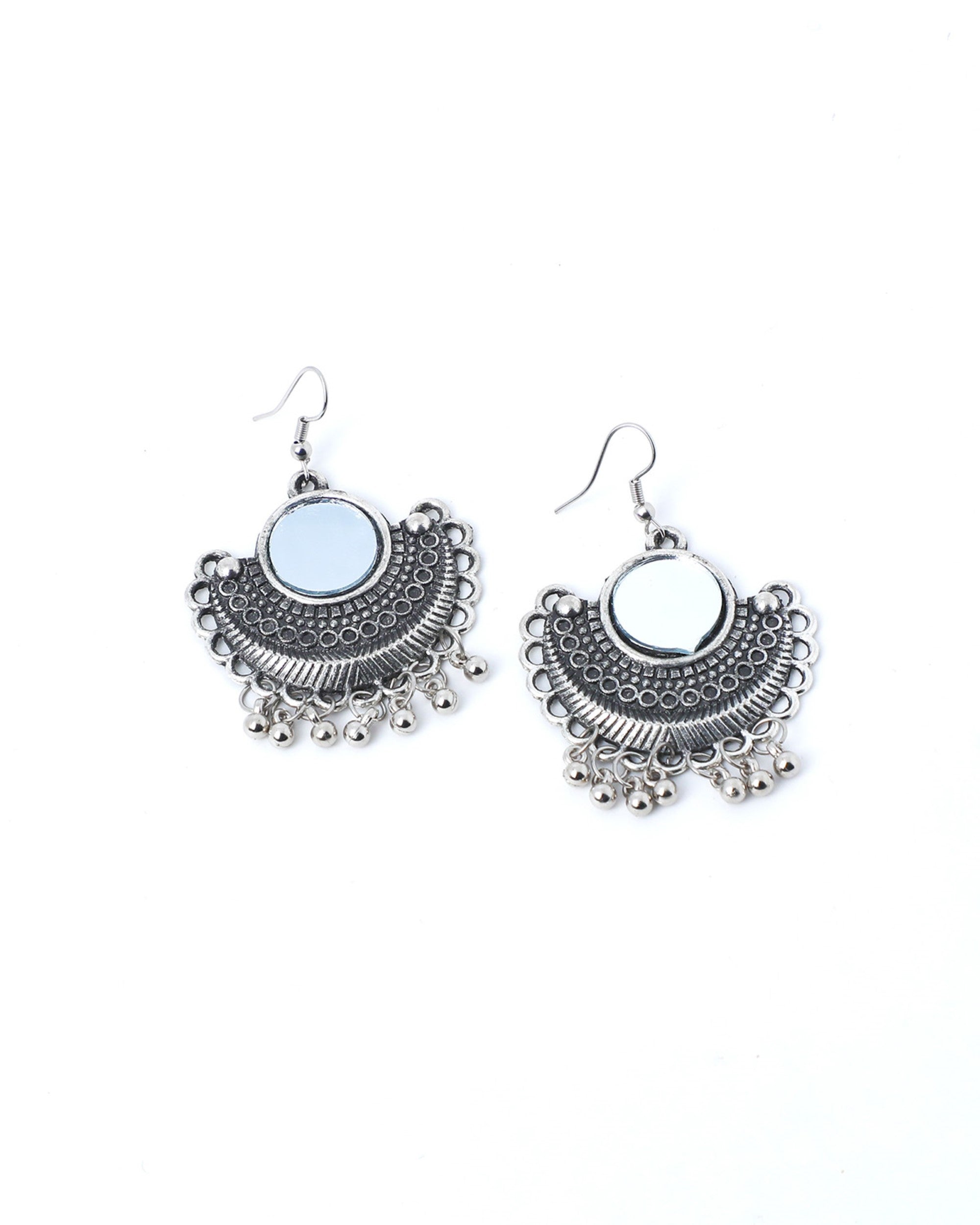 Women's Oxidised Silver Plated Mirror And Ghungharoo Beads Jewellery Set