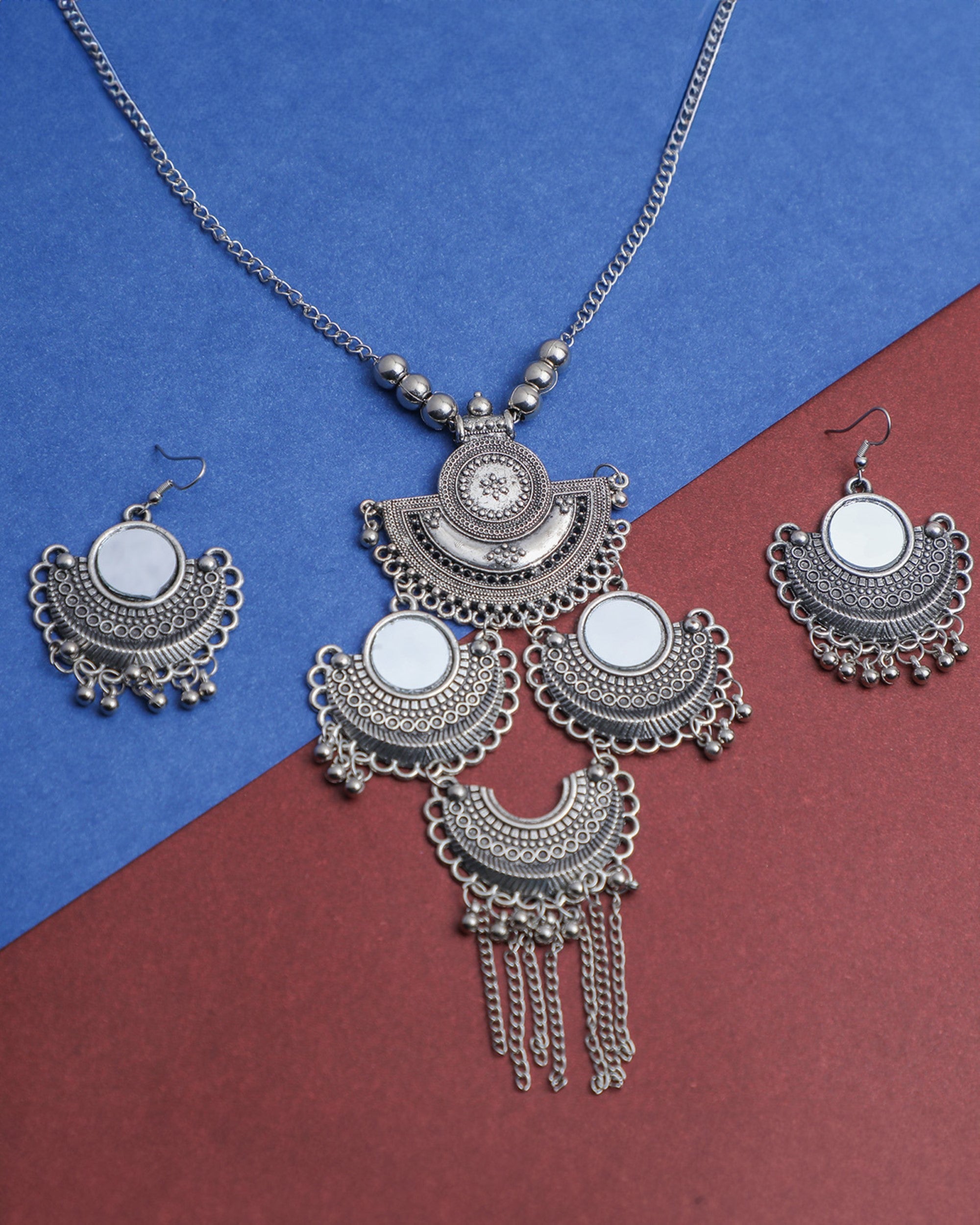 Women's Oxidised Silver Plated Mirror And Ghungharoo Beads Jewellery Set