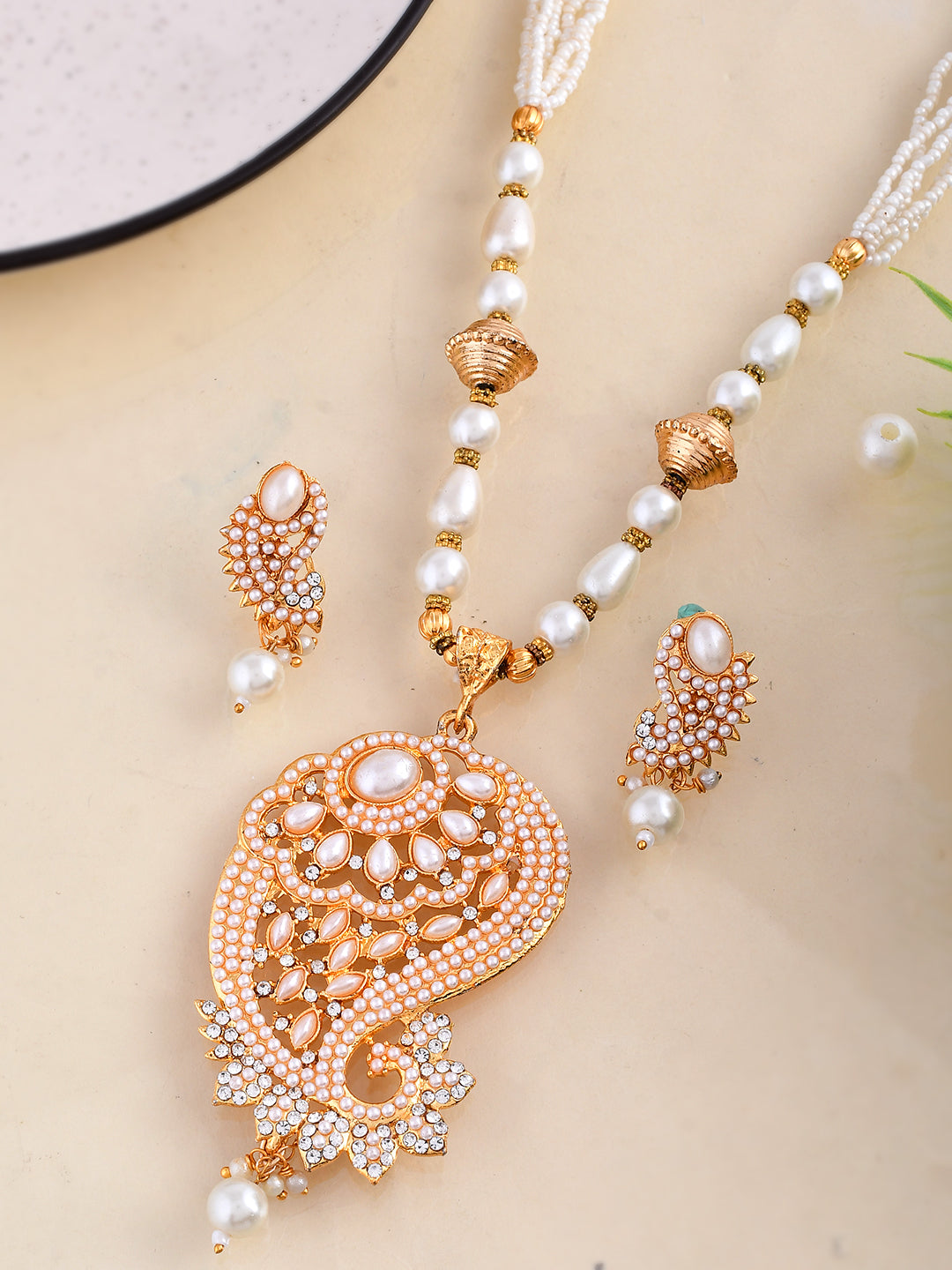 Women's Gold Plated And White Pearl Handcarfted Necklace With Earrings Set